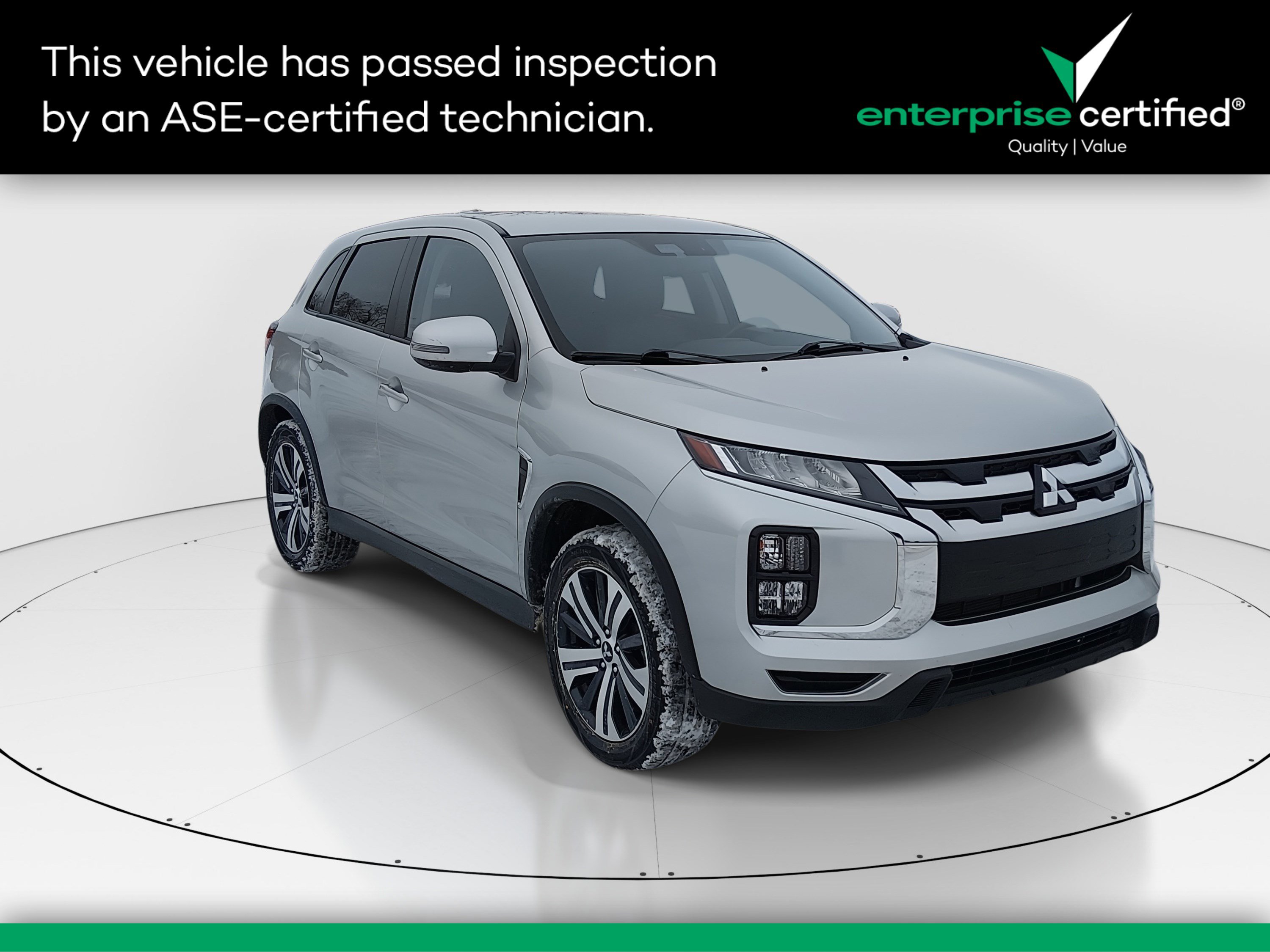 2024 Mitsubishi Outlander Sport SE's photo