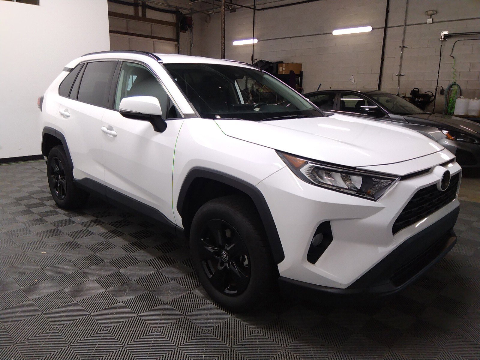 2021 Toyota RAV4 XLE FWD