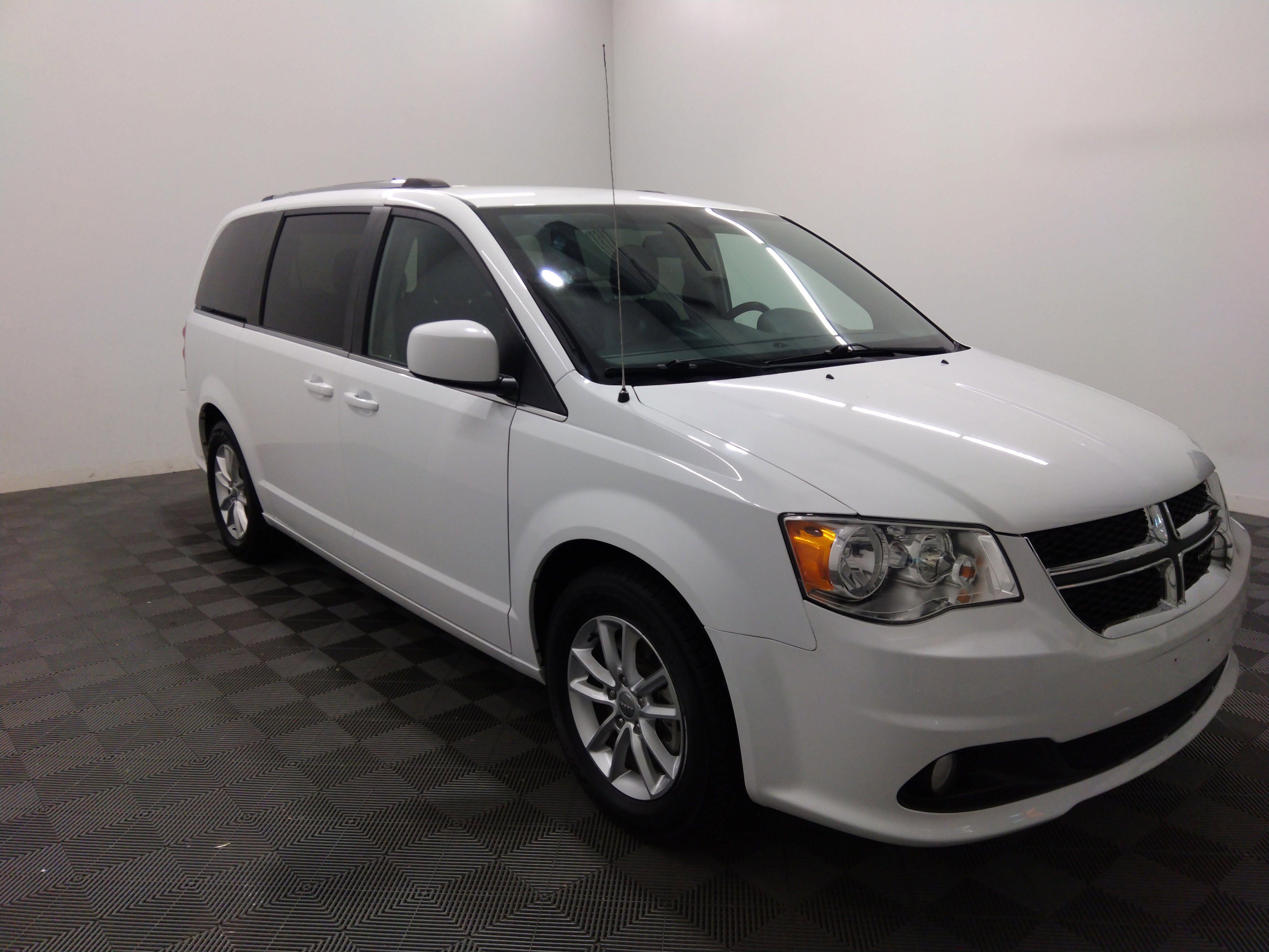 Used 2020 Dodge Grand Caravan SXT Wagon