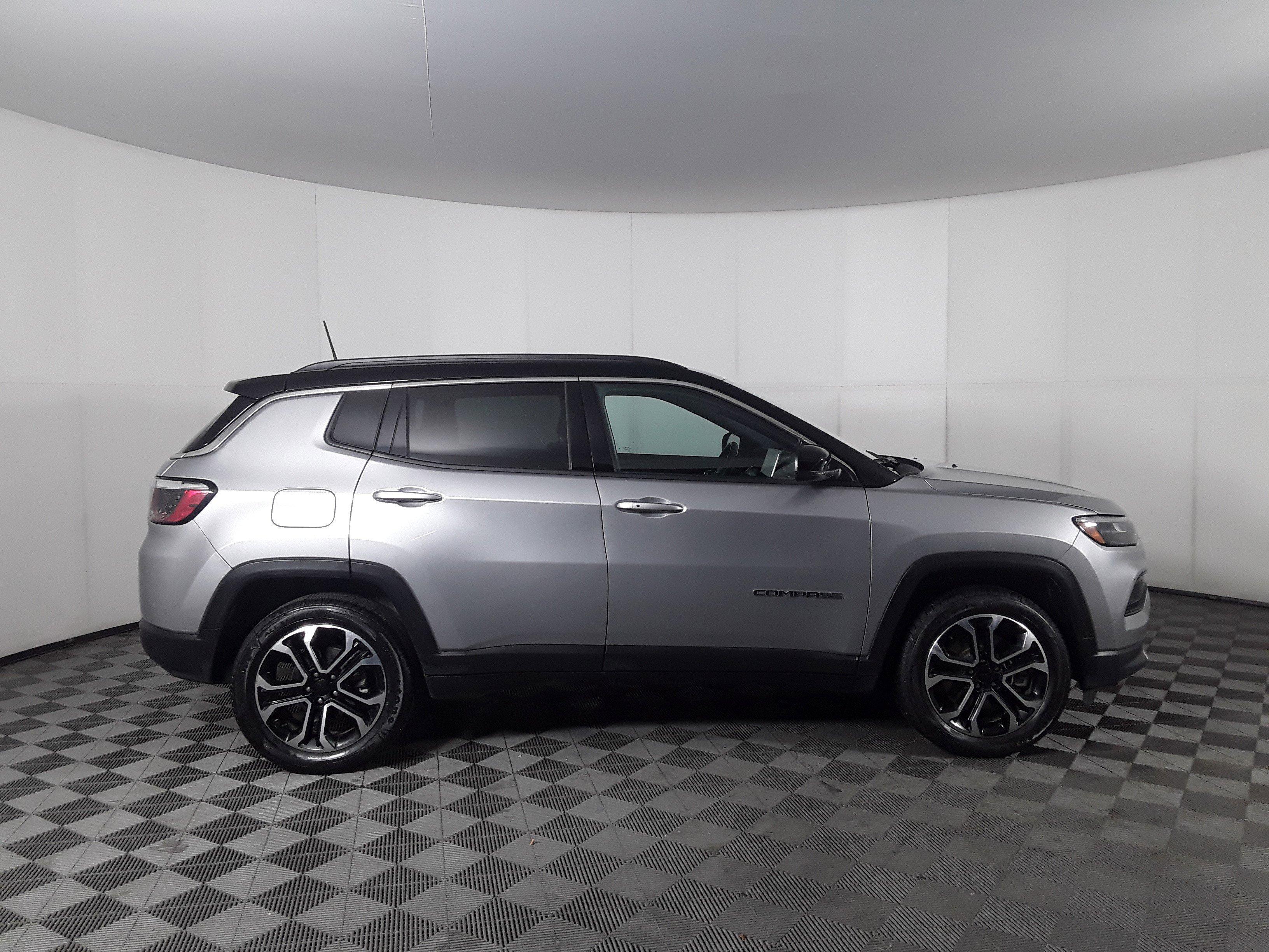 Image of Used 2024 Jeep Compass Limited 4x4