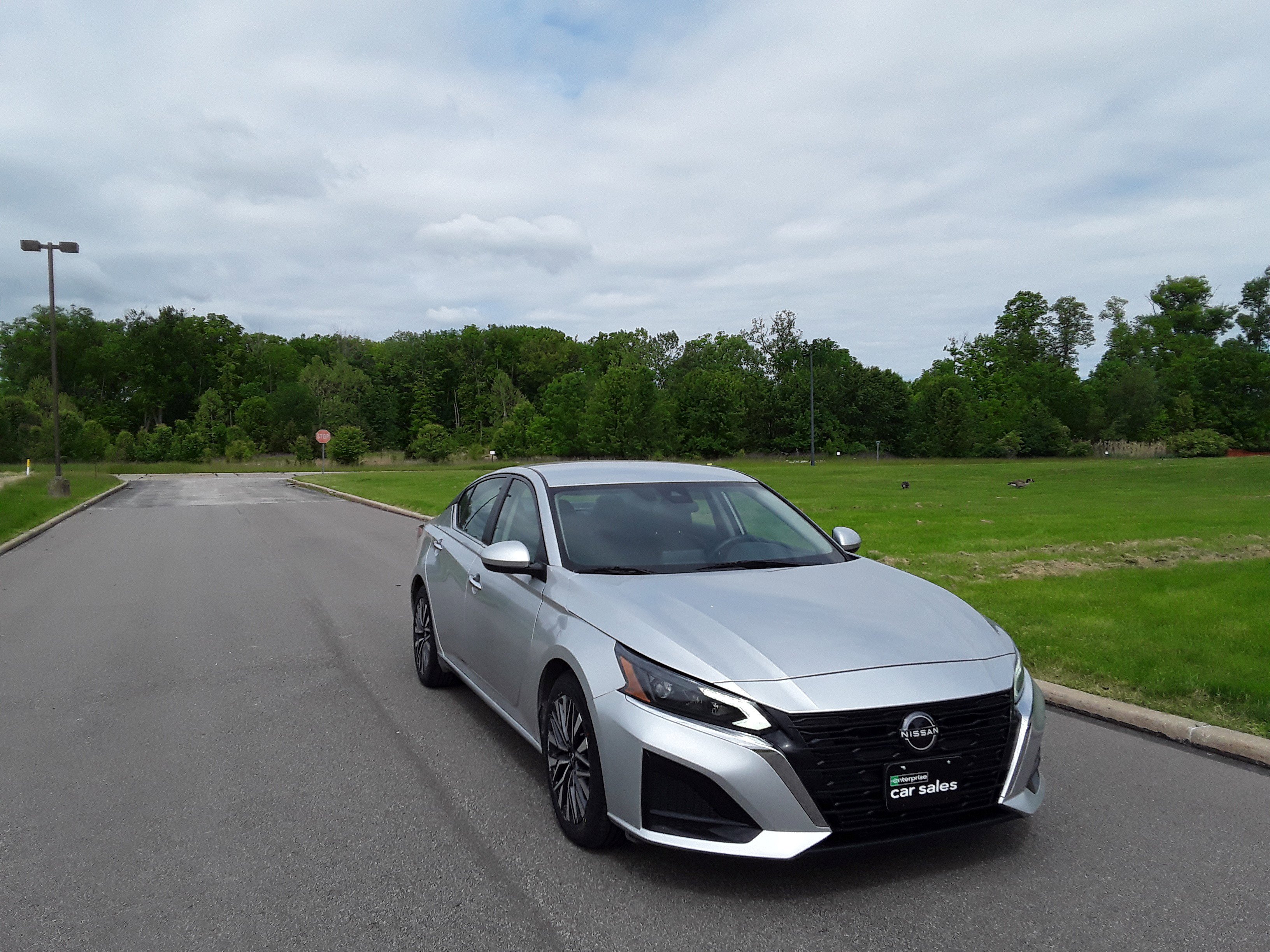 2023 Nissan Altima 2.5 SV Sedan