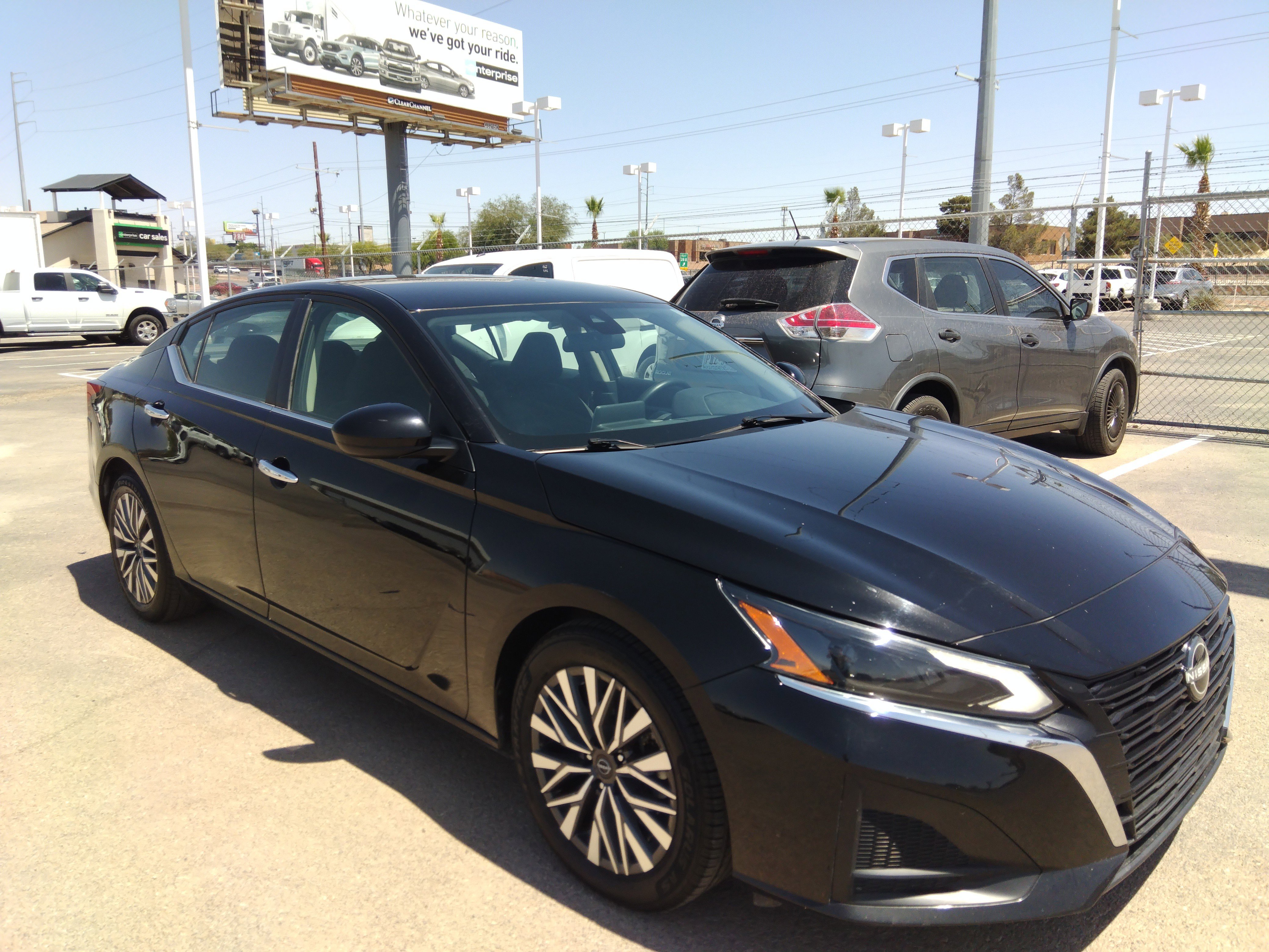 2023 Nissan Altima 2.5 SV Sedan