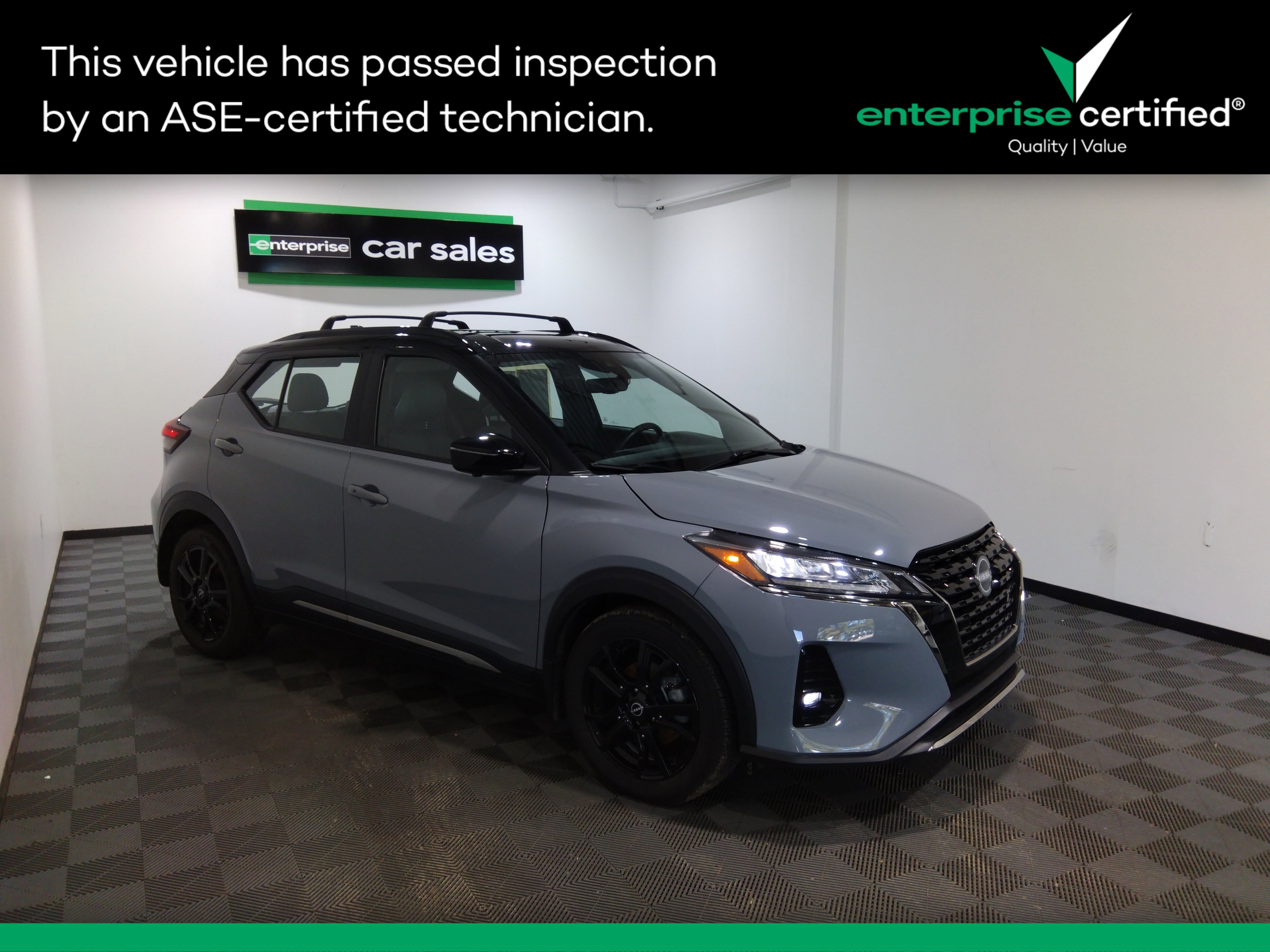 Used 2023 Nissan Kicks SR FWD