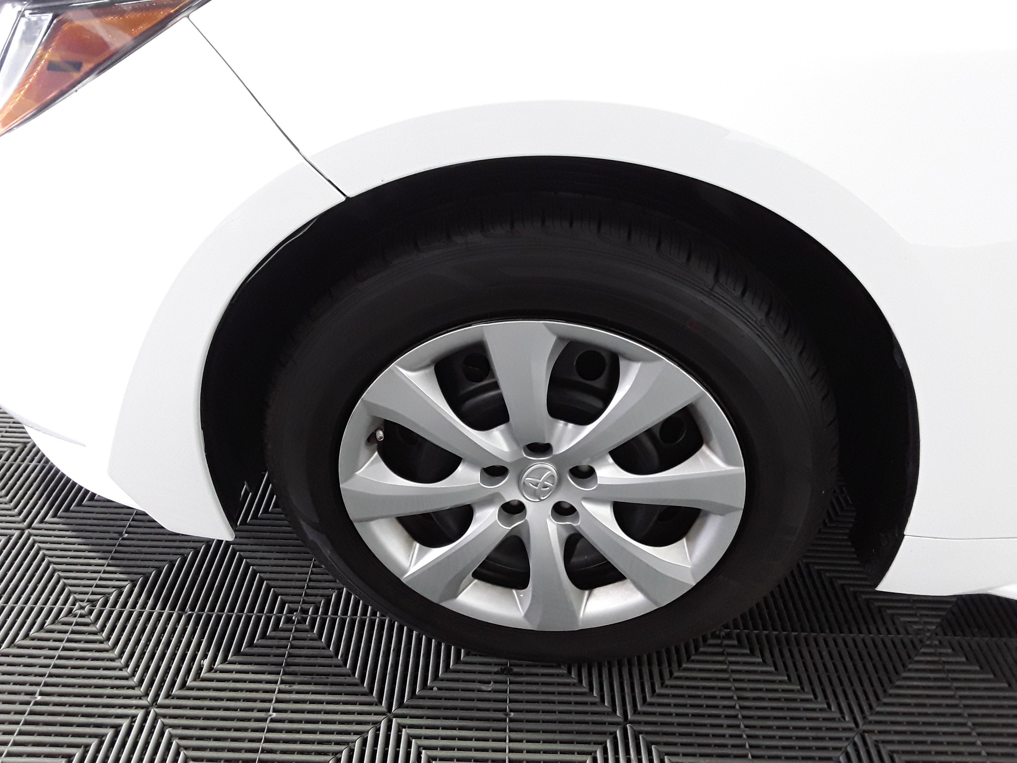 Image 5 of Used 2022 Toyota Corolla LE CVT