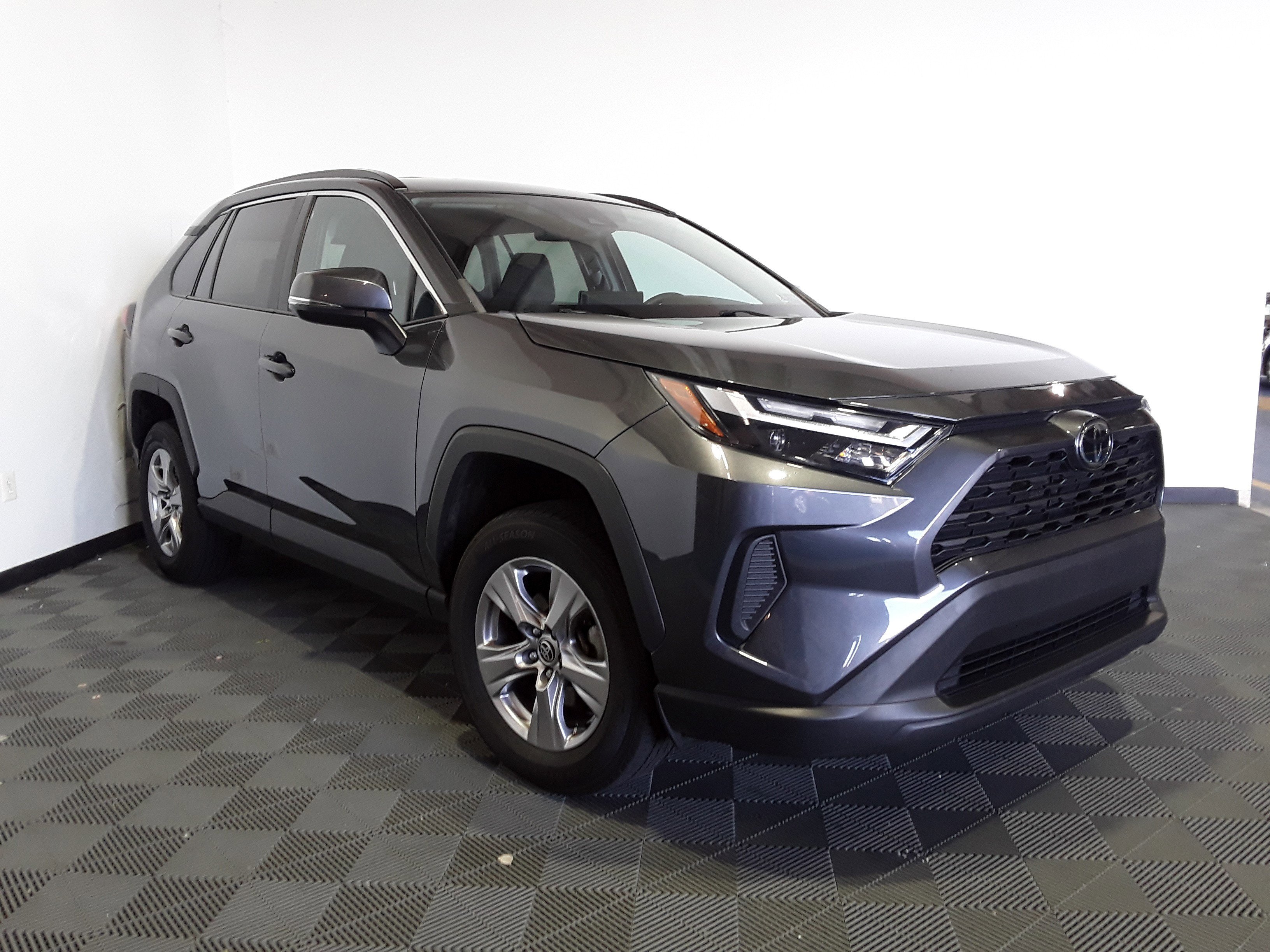 2023 Toyota RAV4 XLE AWD