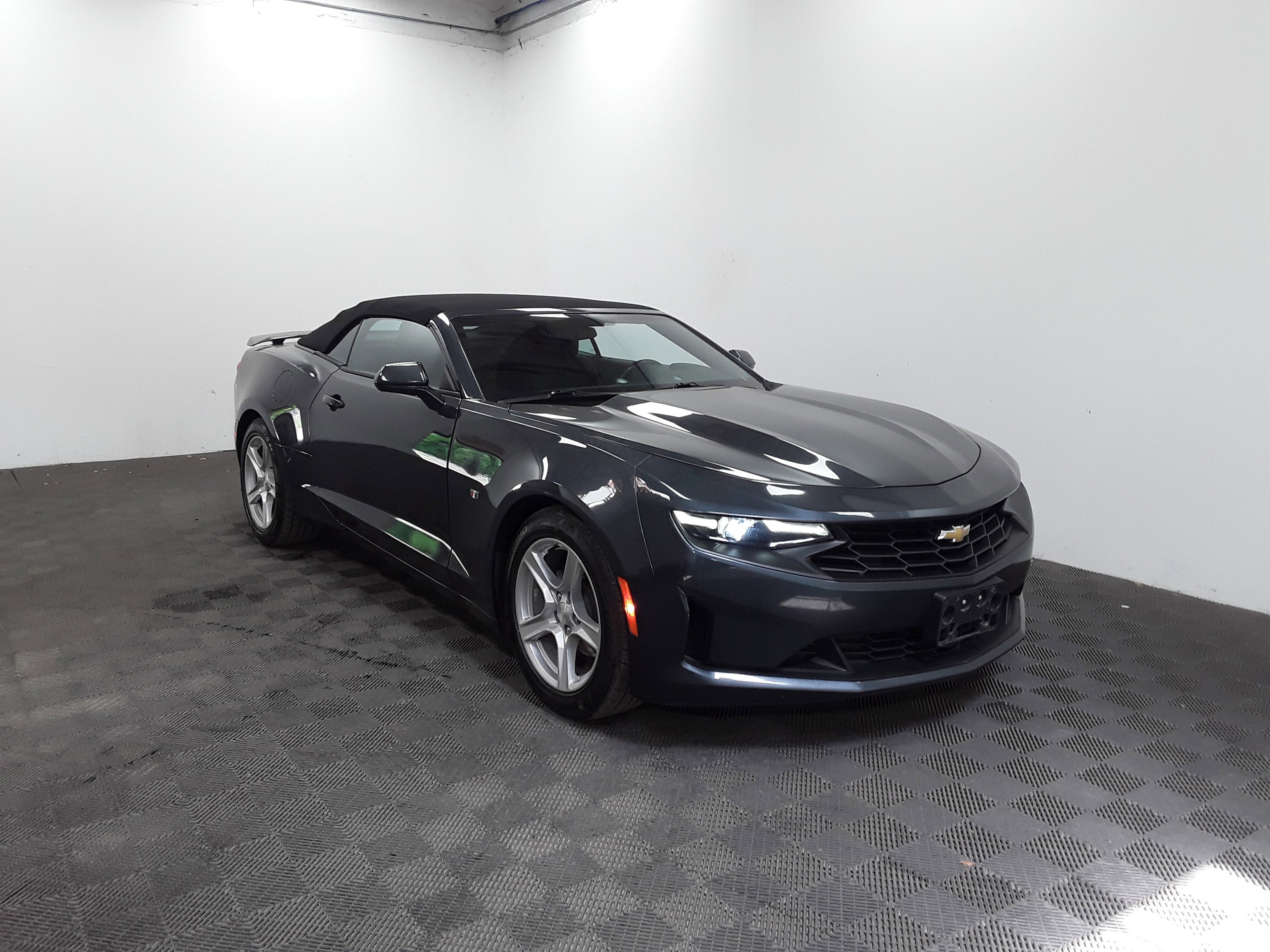 2023 Chevrolet Camaro 2dr Conv 1LT
