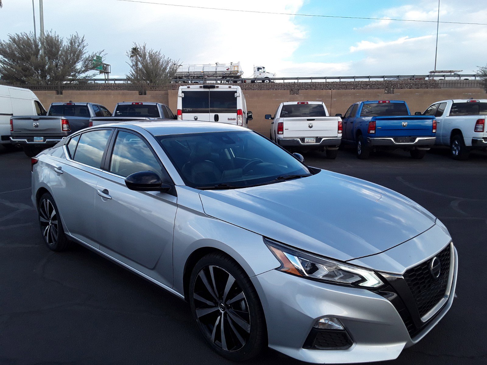 2022 Nissan Altima 2.5 SR Sedan