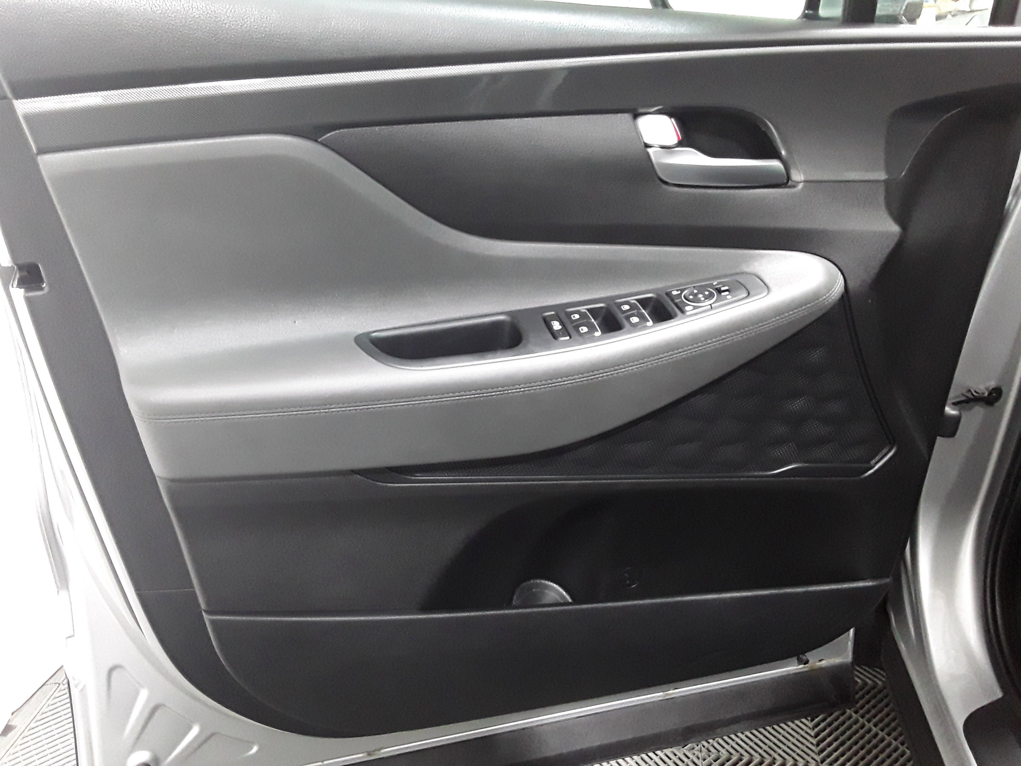 Image of Used 2023 Hyundai Santa Fe SEL AWD