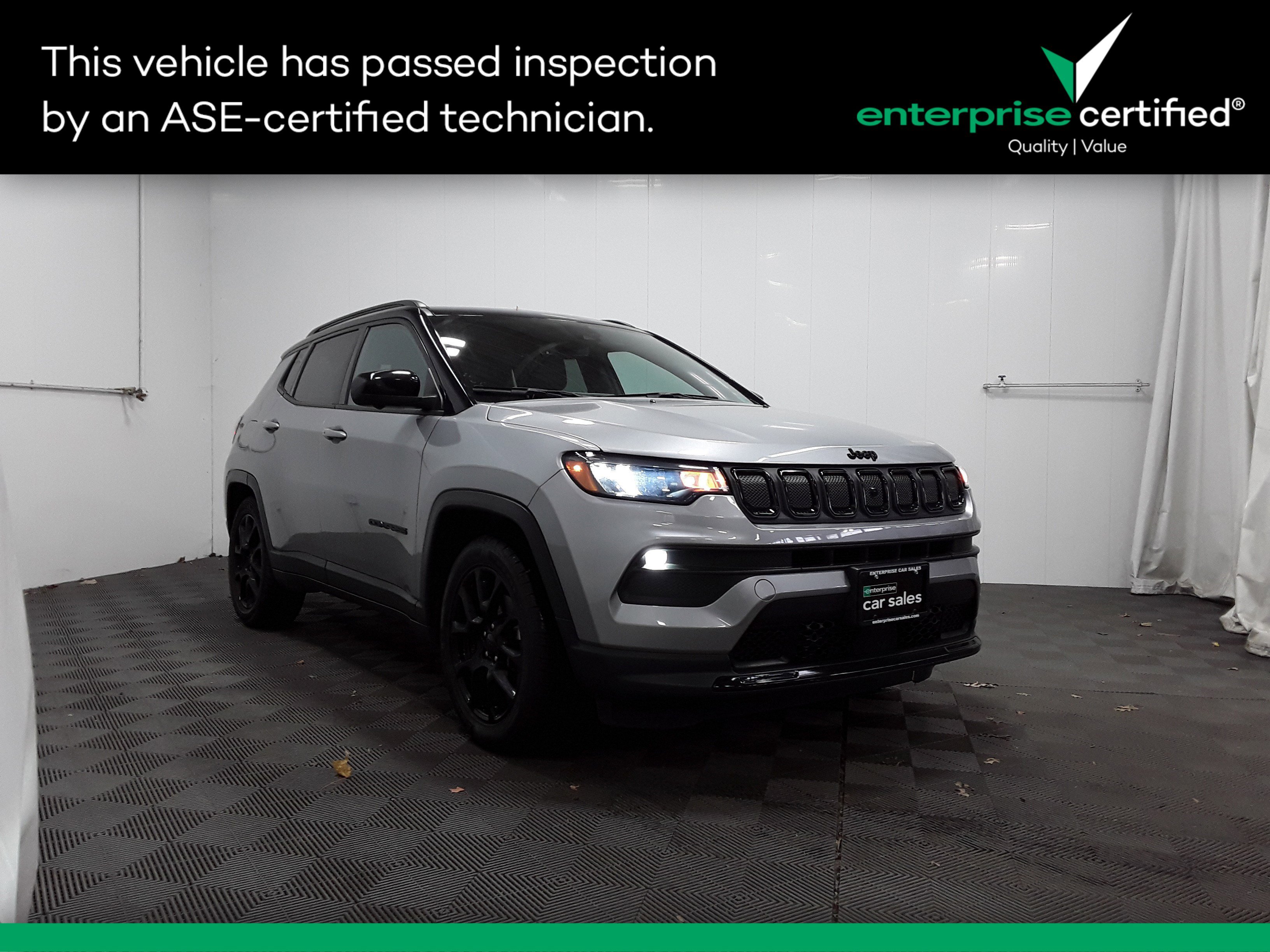 Used 2022 Jeep Compass Latitude FWD