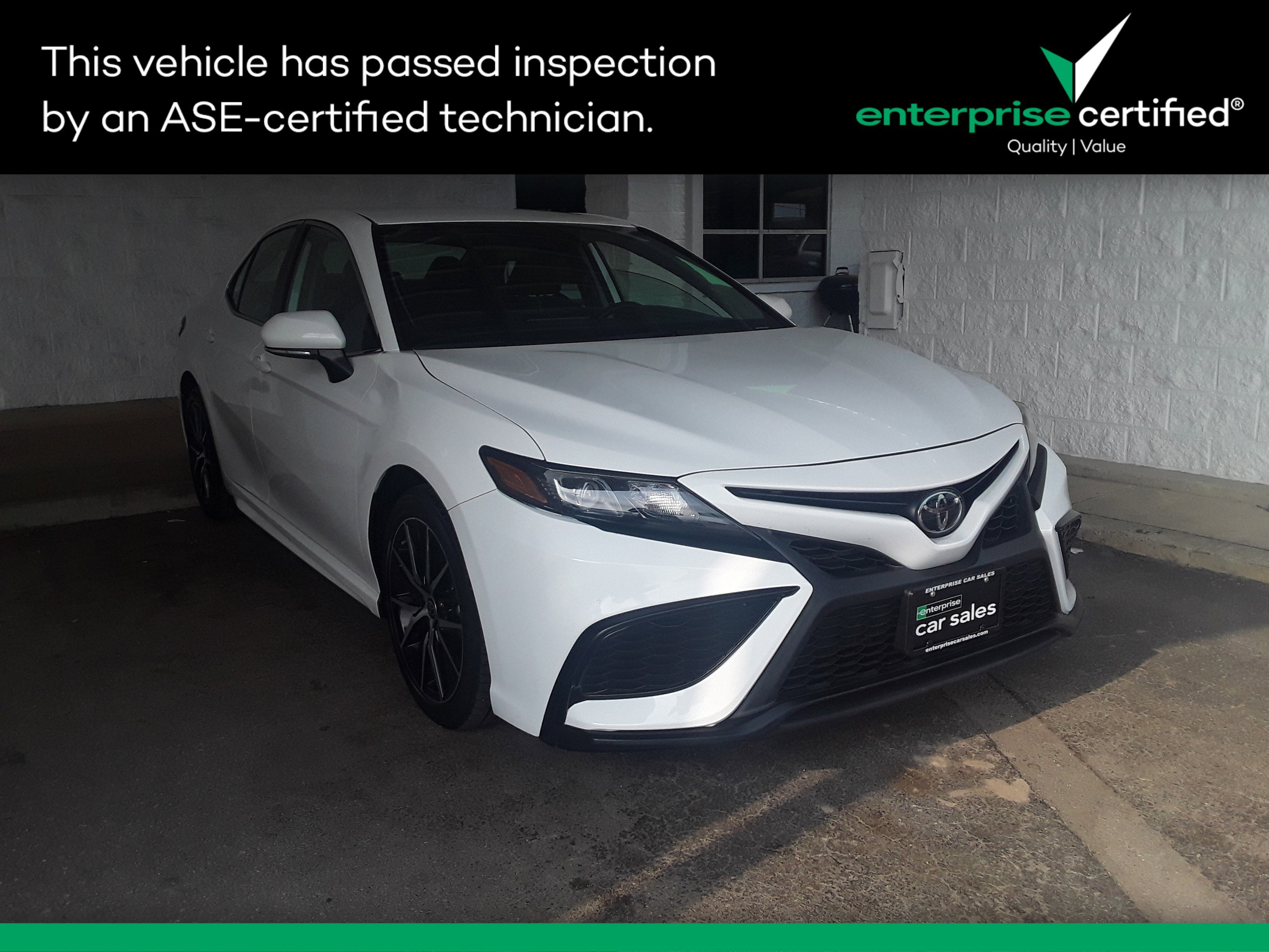 2023 Toyota Camry SE Auto