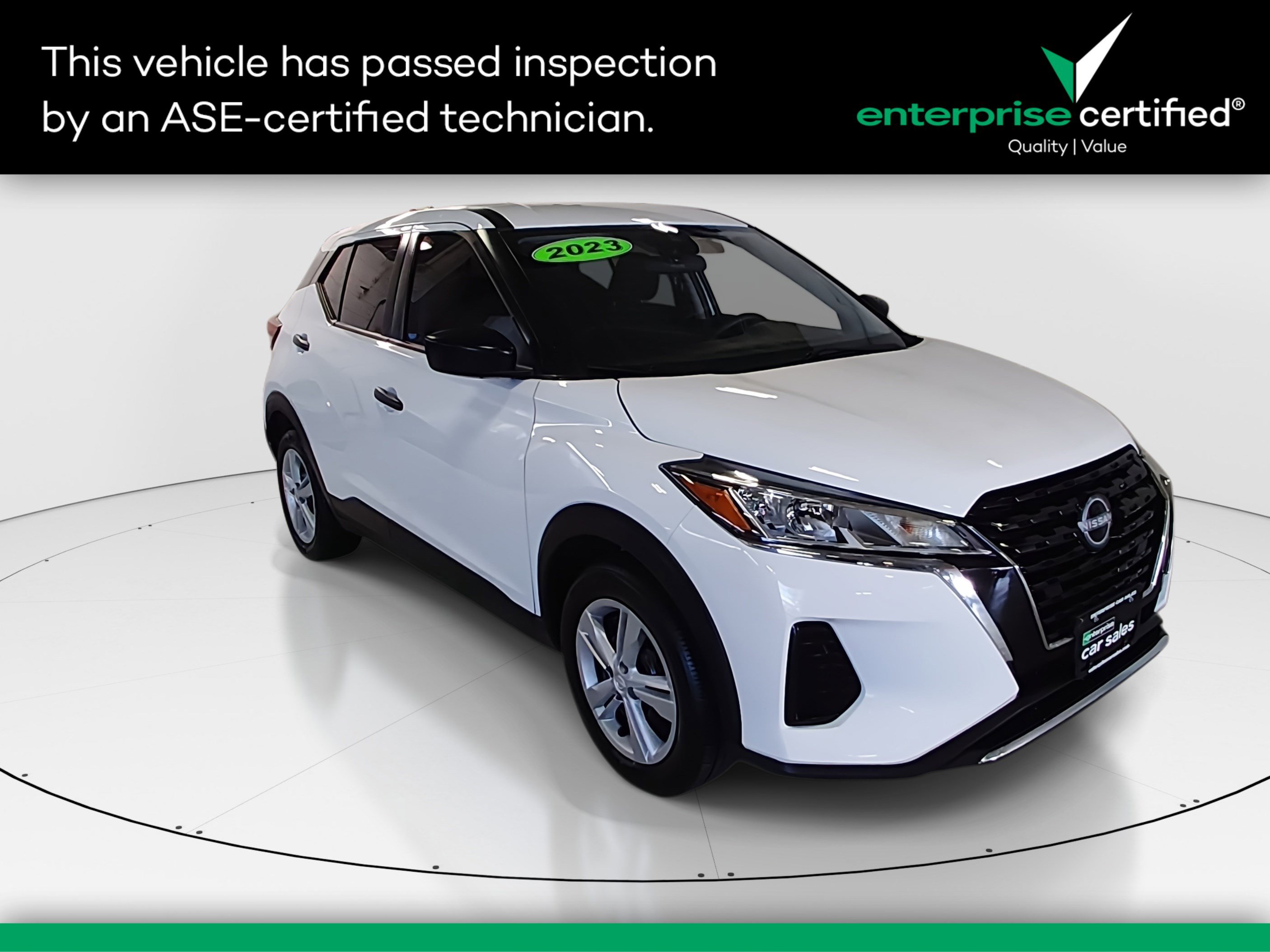 2023 Nissan Kicks S's photo