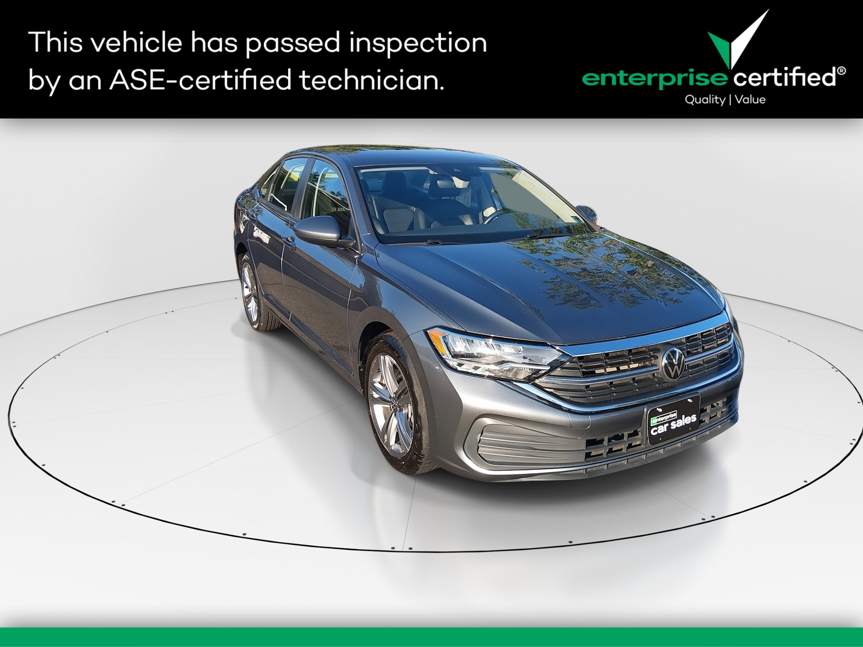 Used 2024 Volkswagen Jetta SE Auto