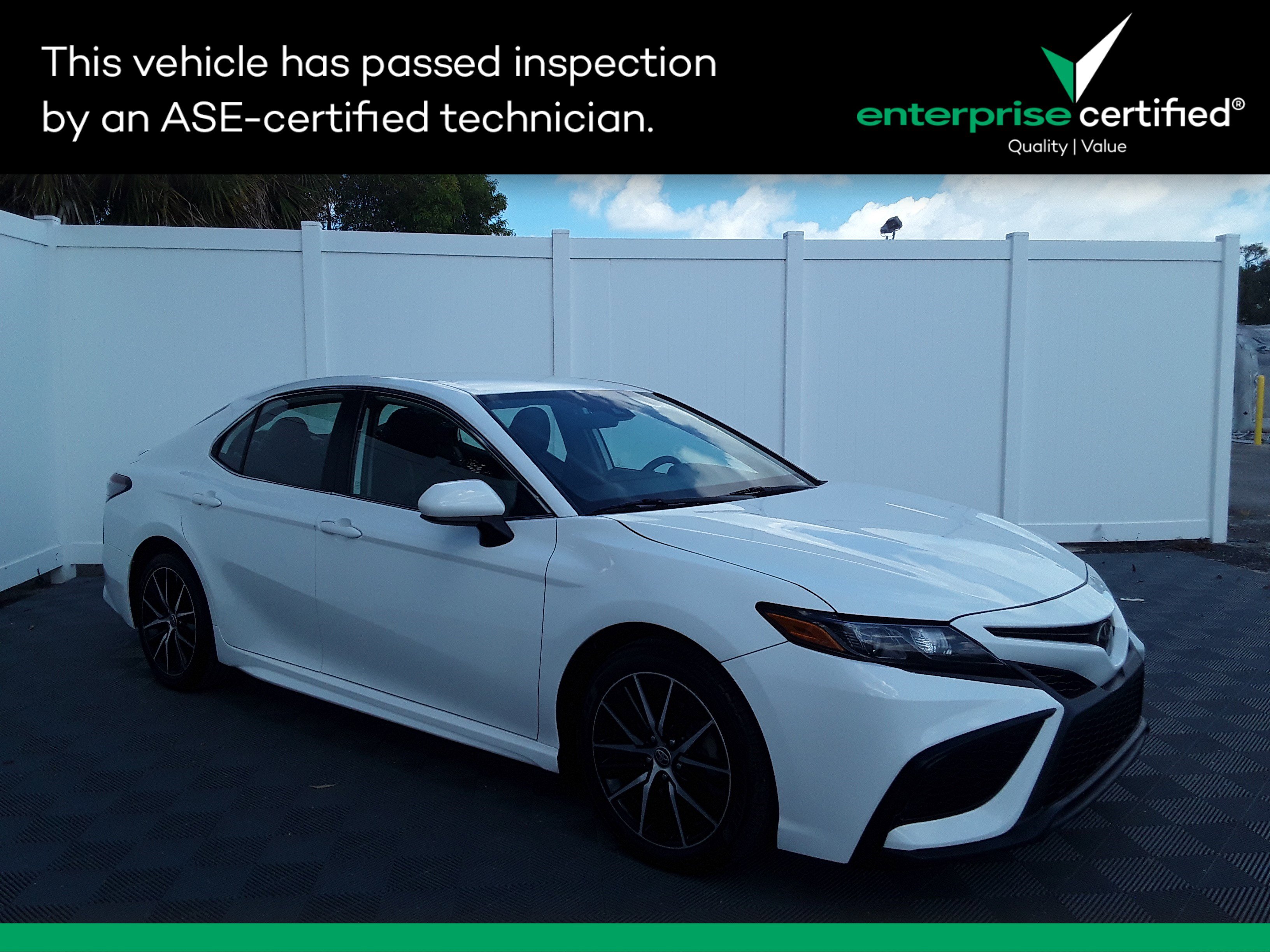 2021 Toyota Camry SE Auto