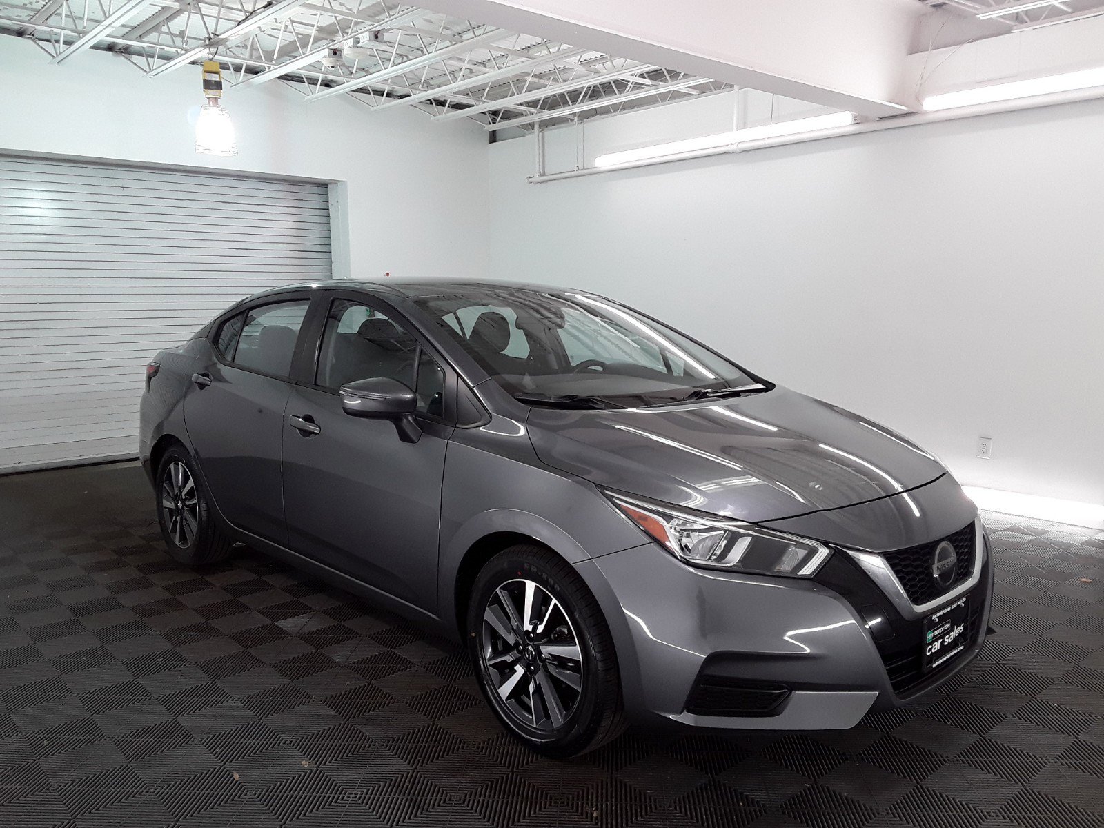 2021 Nissan Versa SV CVT