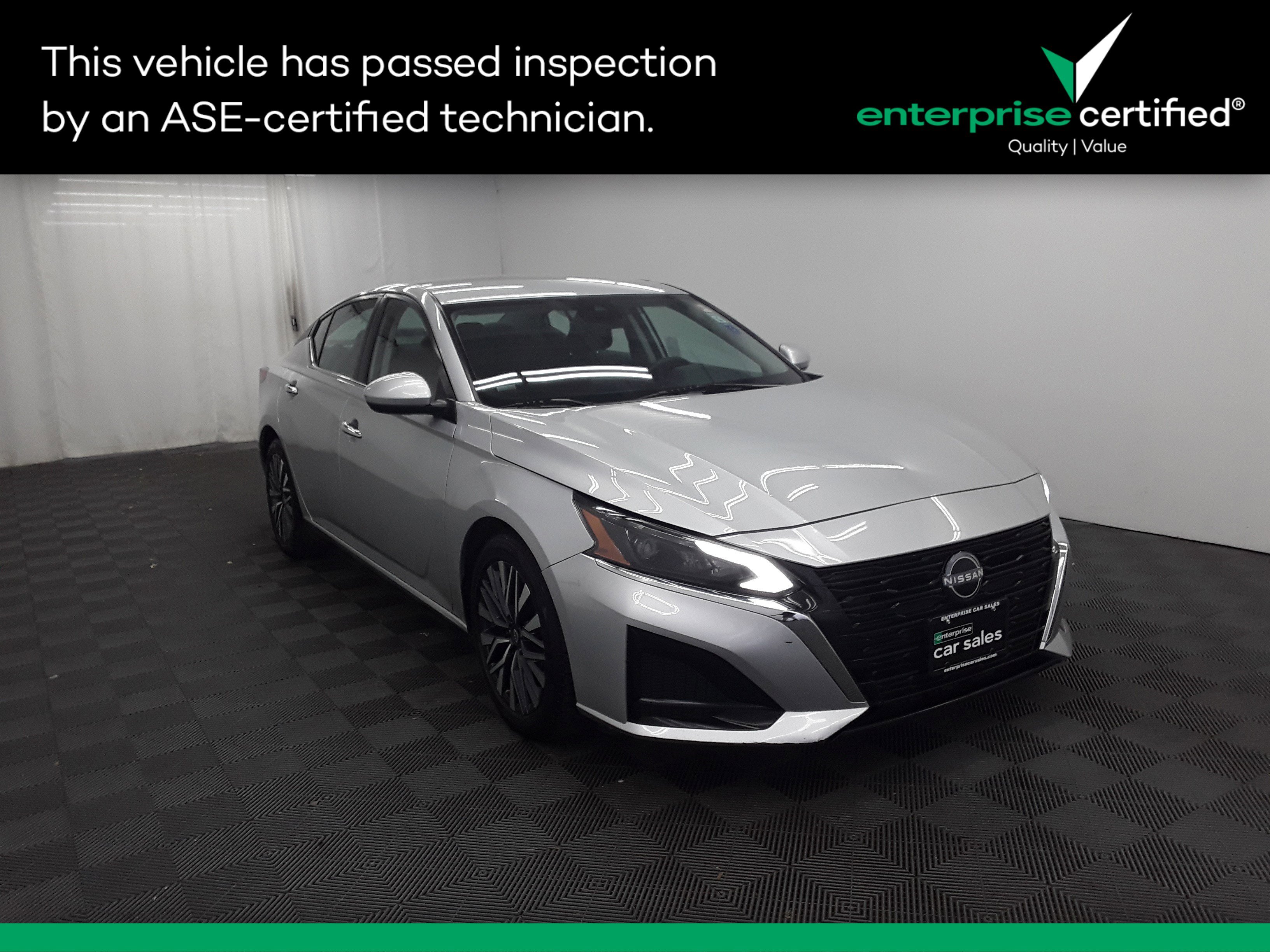 Used 2023 Nissan Altima 2.5 SV Sedan