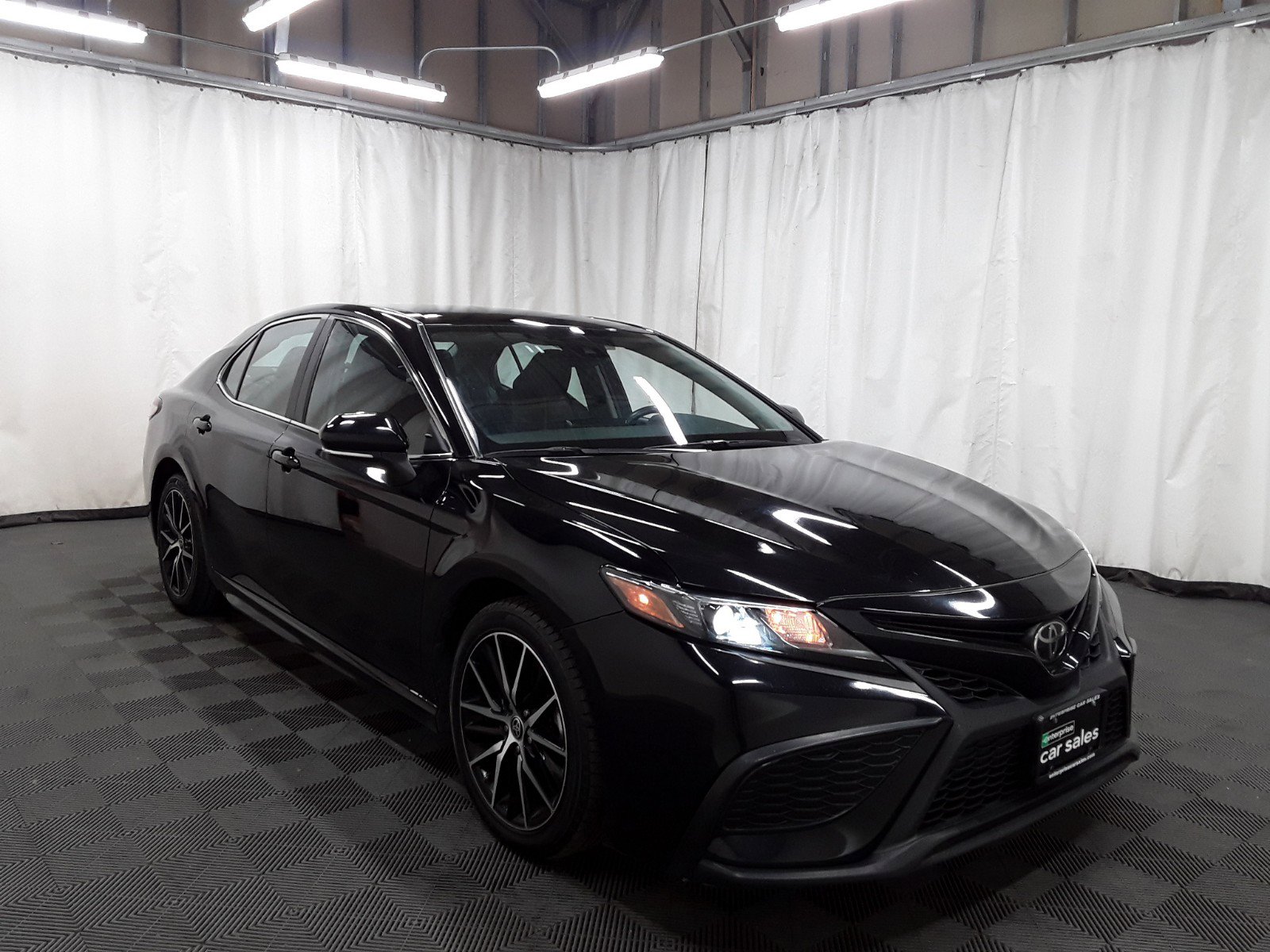 2022 Toyota Camry SE Auto