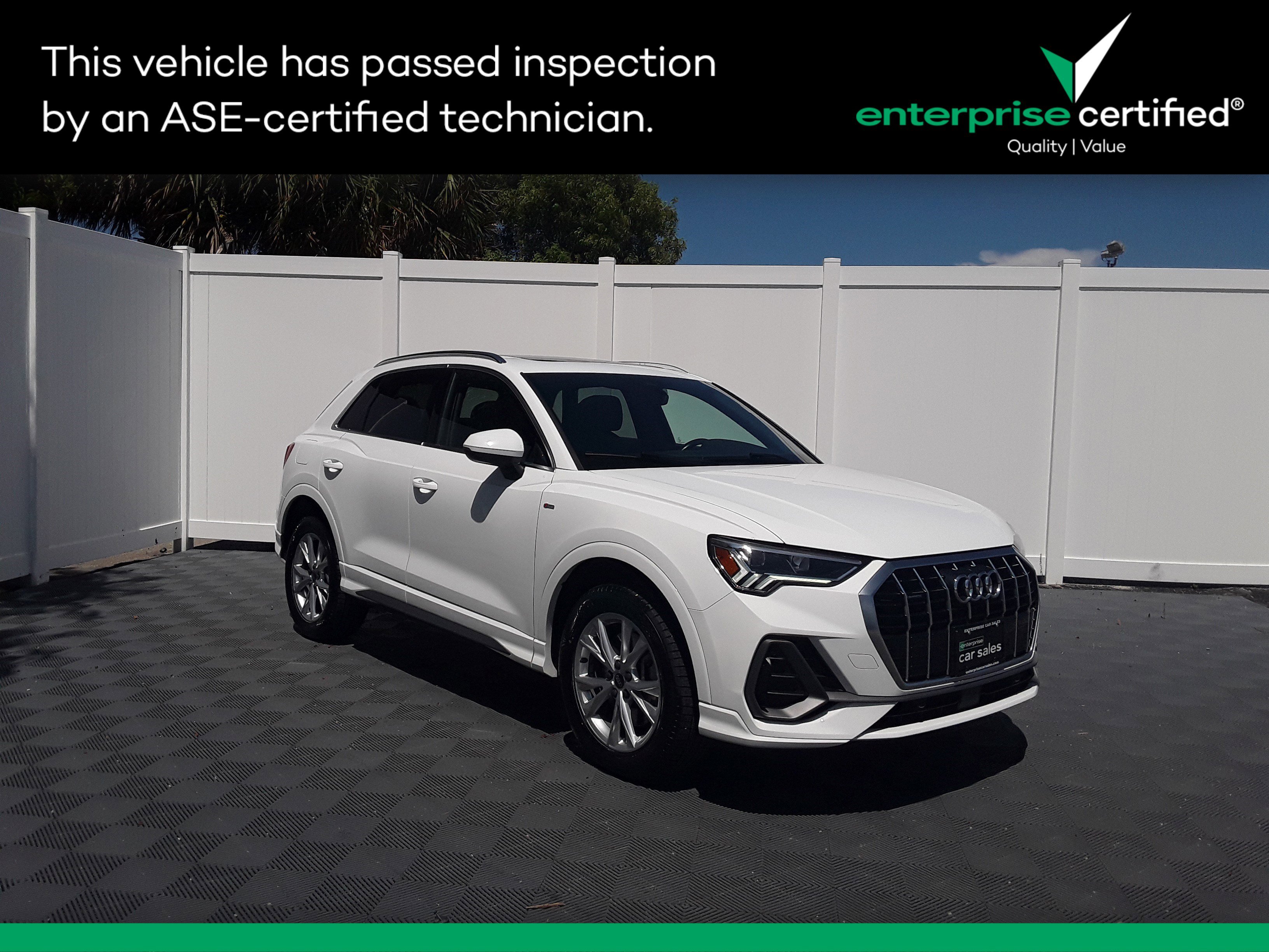 2023 Audi Q3 S line Premium 45 TFSI quattro