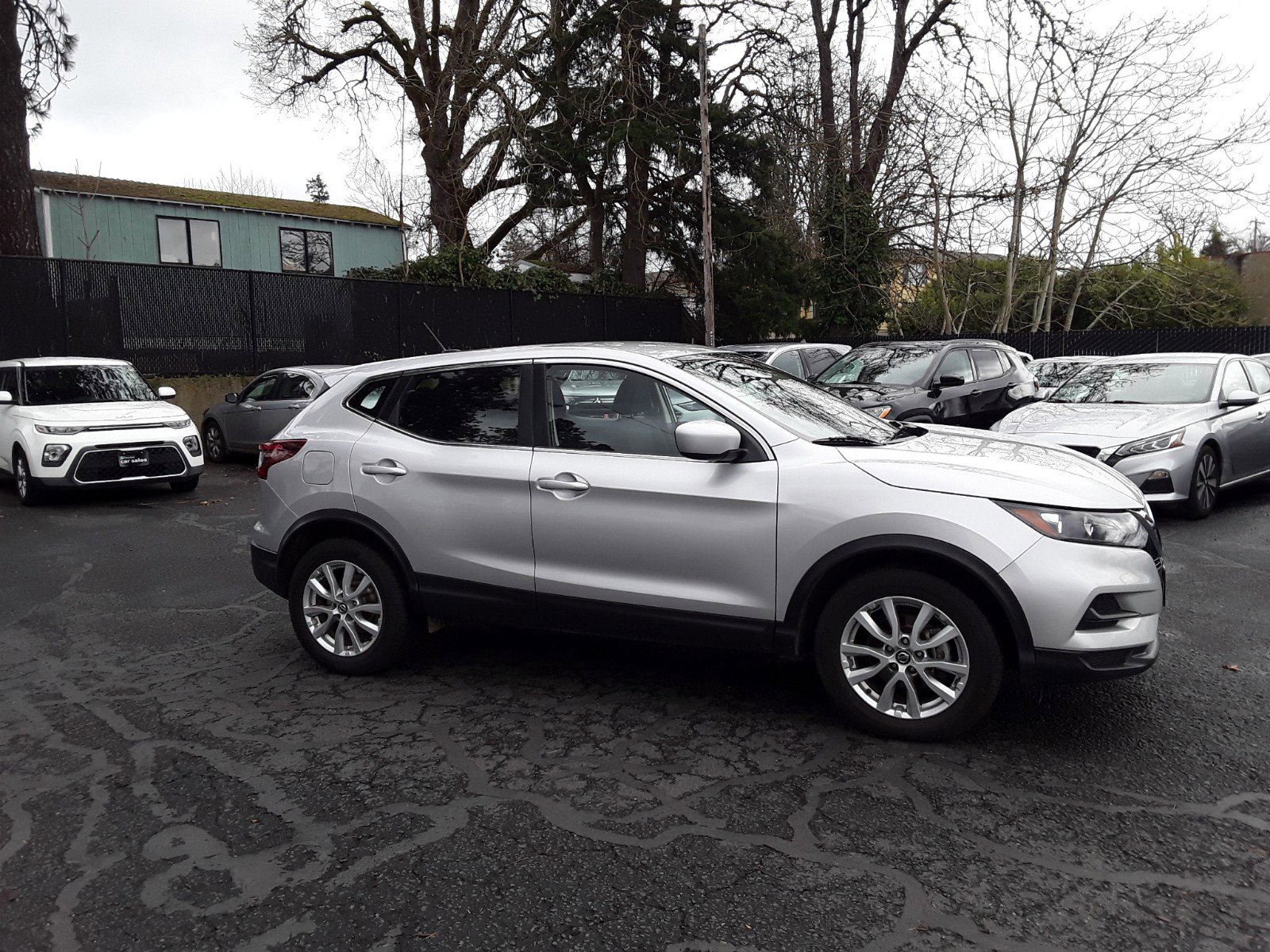 2022 Nissan Rogue Sport AWD S