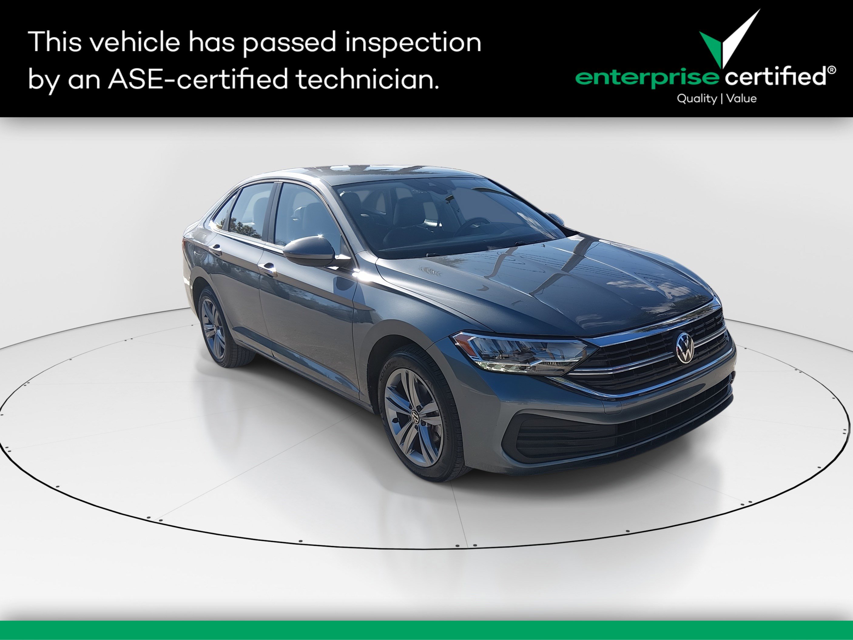 Used 2024 Volkswagen Jetta SE Auto