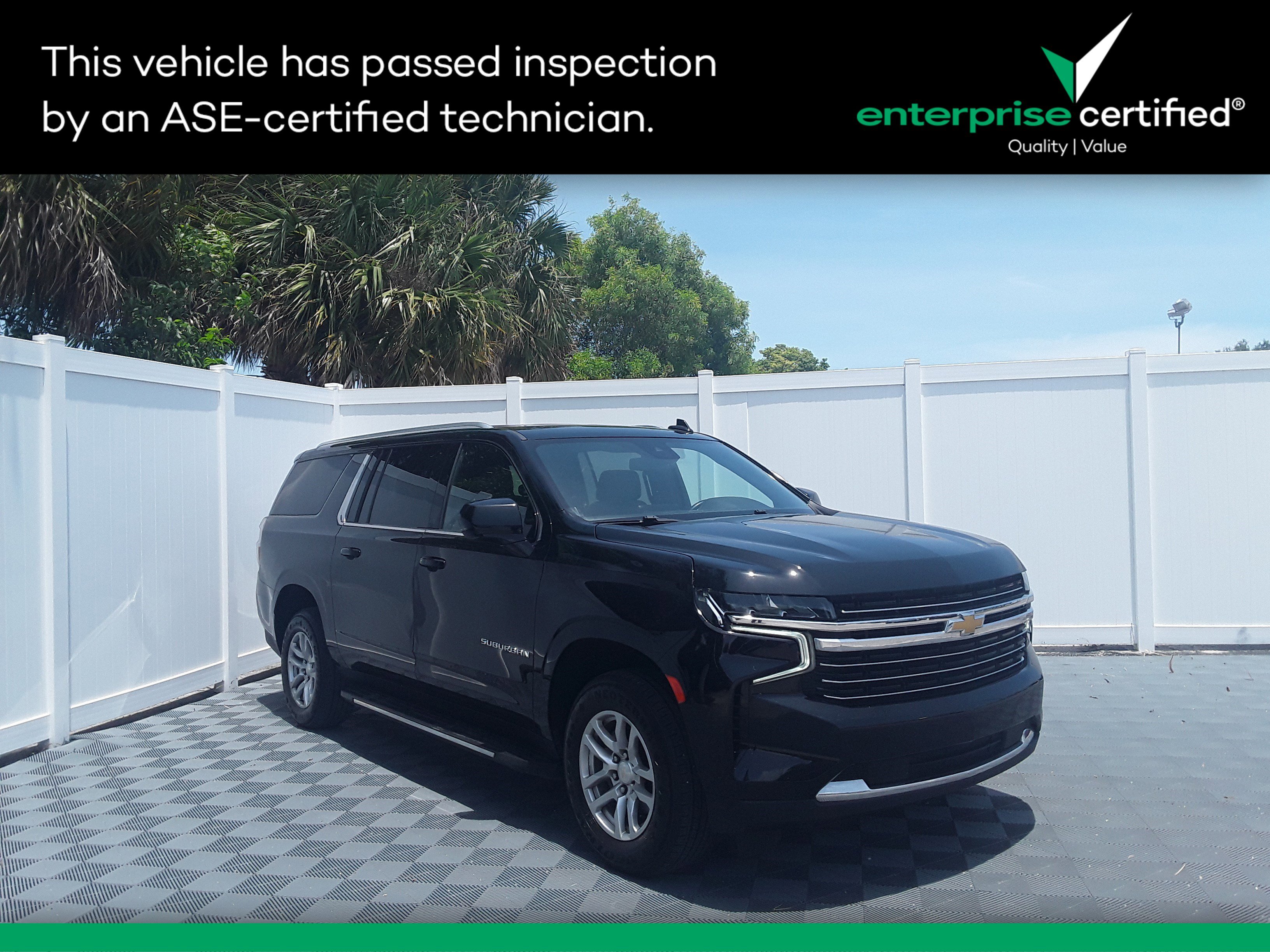 2023 Chevrolet Suburban 2WD 4dr LT