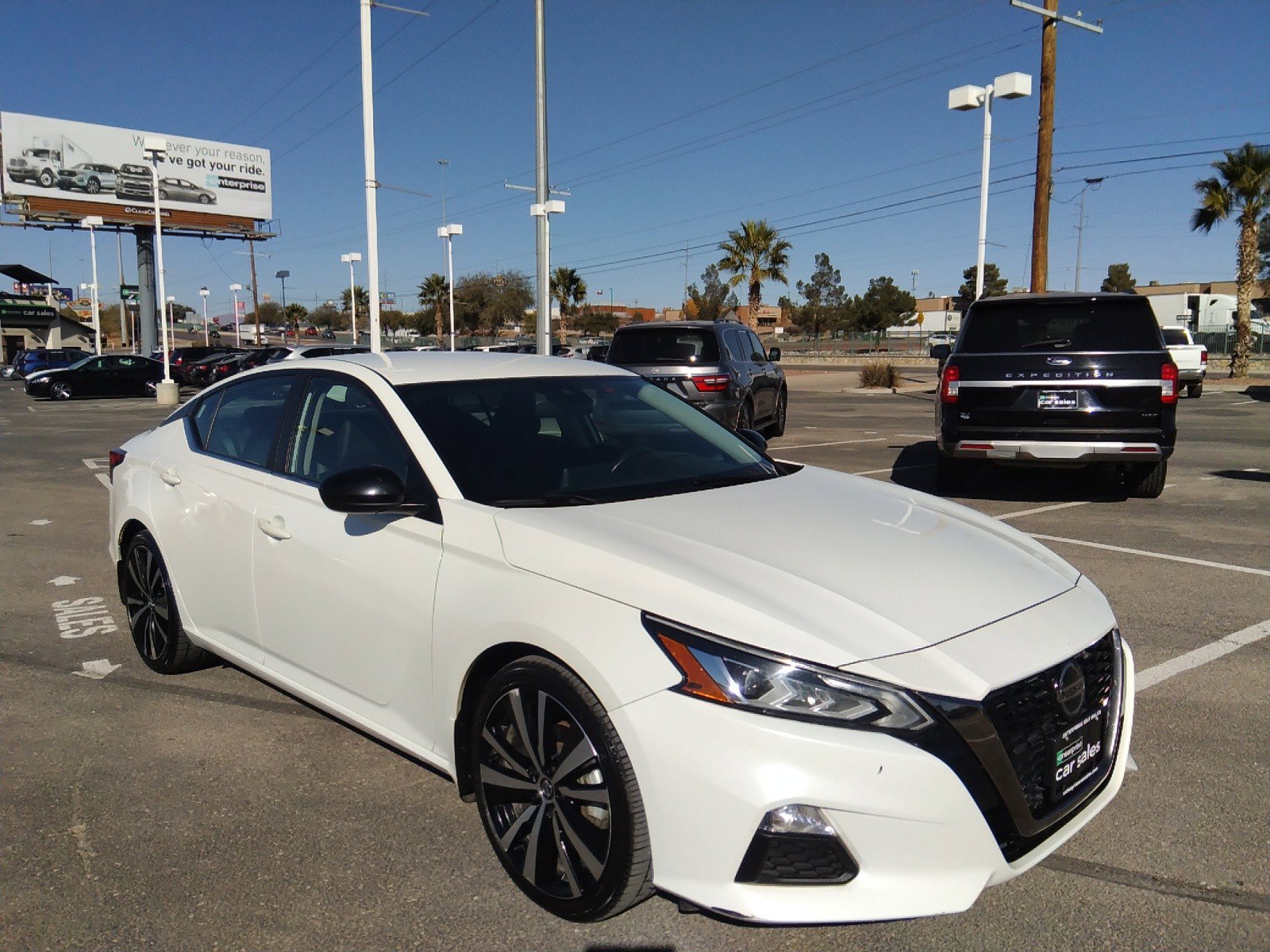 2022 Nissan Altima 2.5 SR Sedan