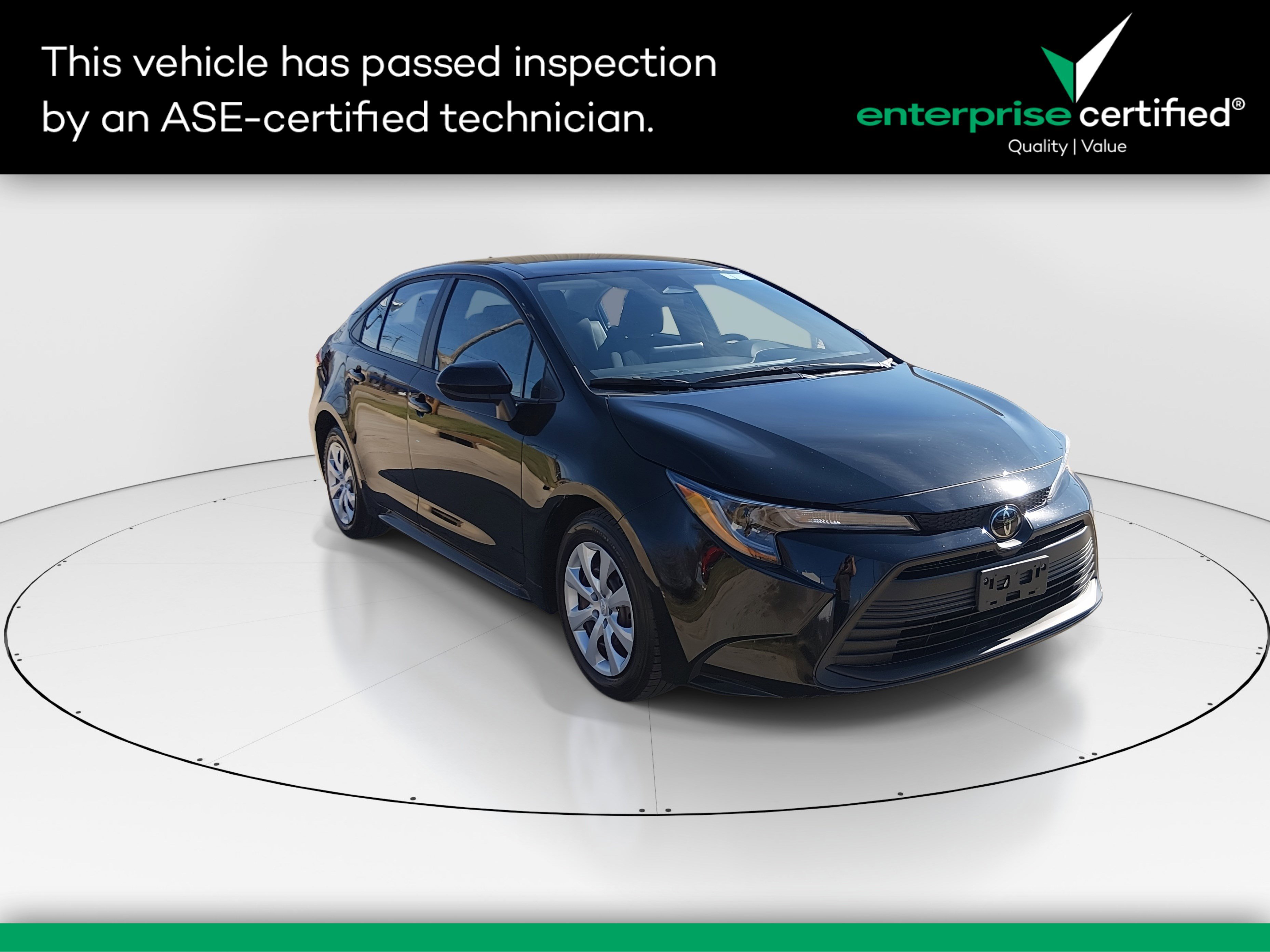 2025 Toyota Corolla LE's photo