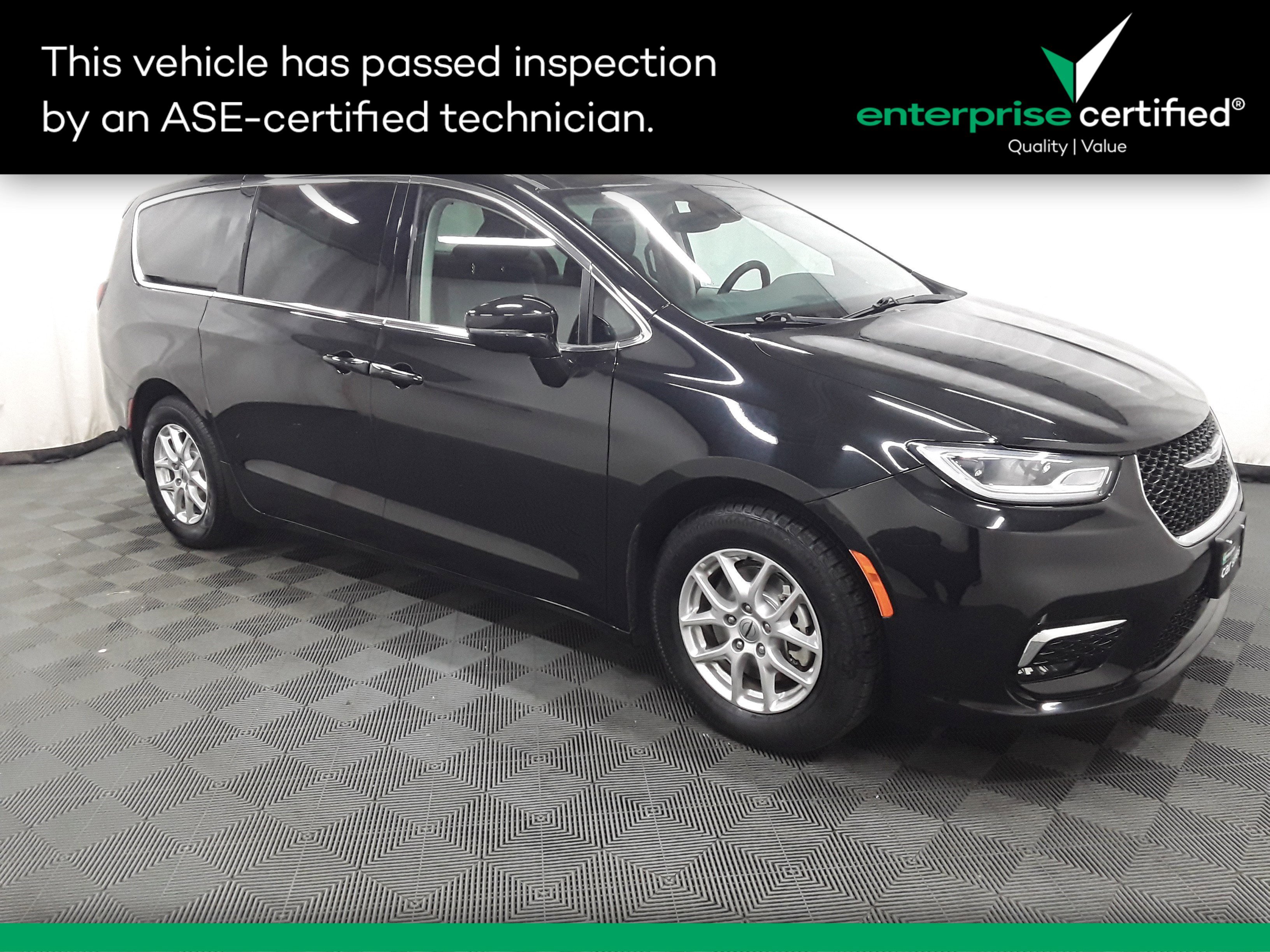 Used 2022 Chrysler Pacifica Touring L FWD