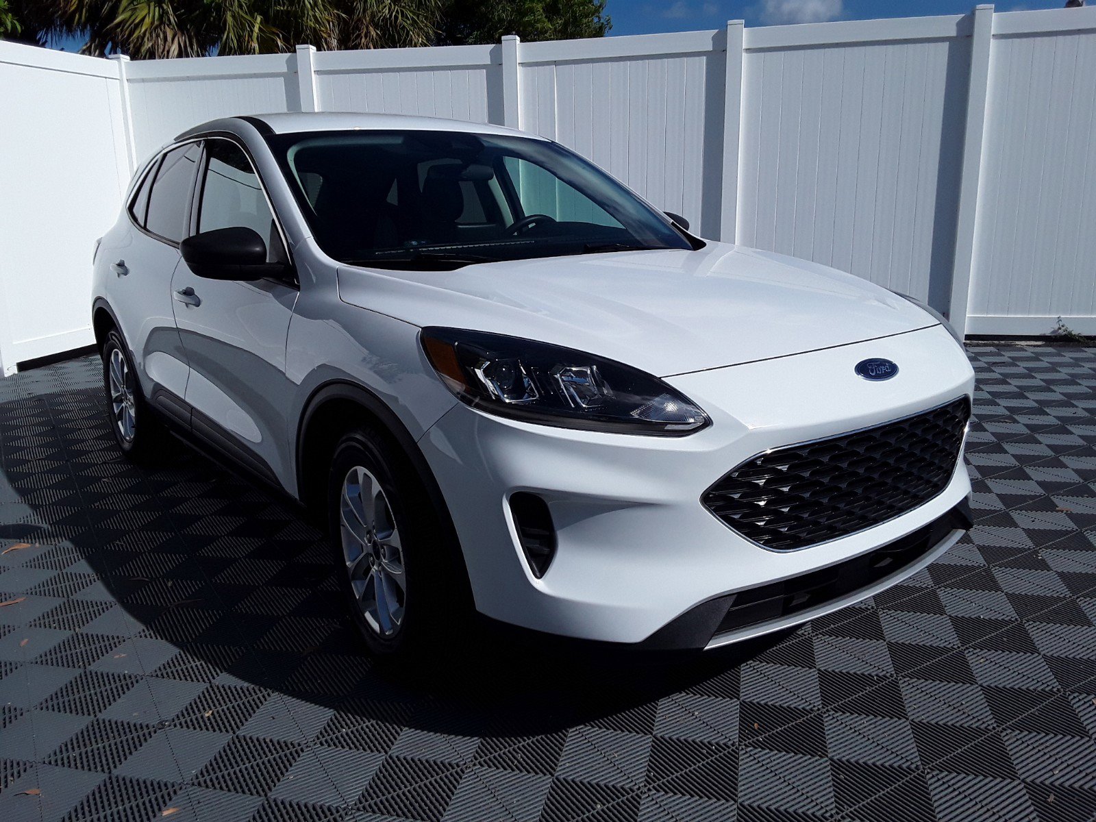 2022 Ford Escape SE FWD