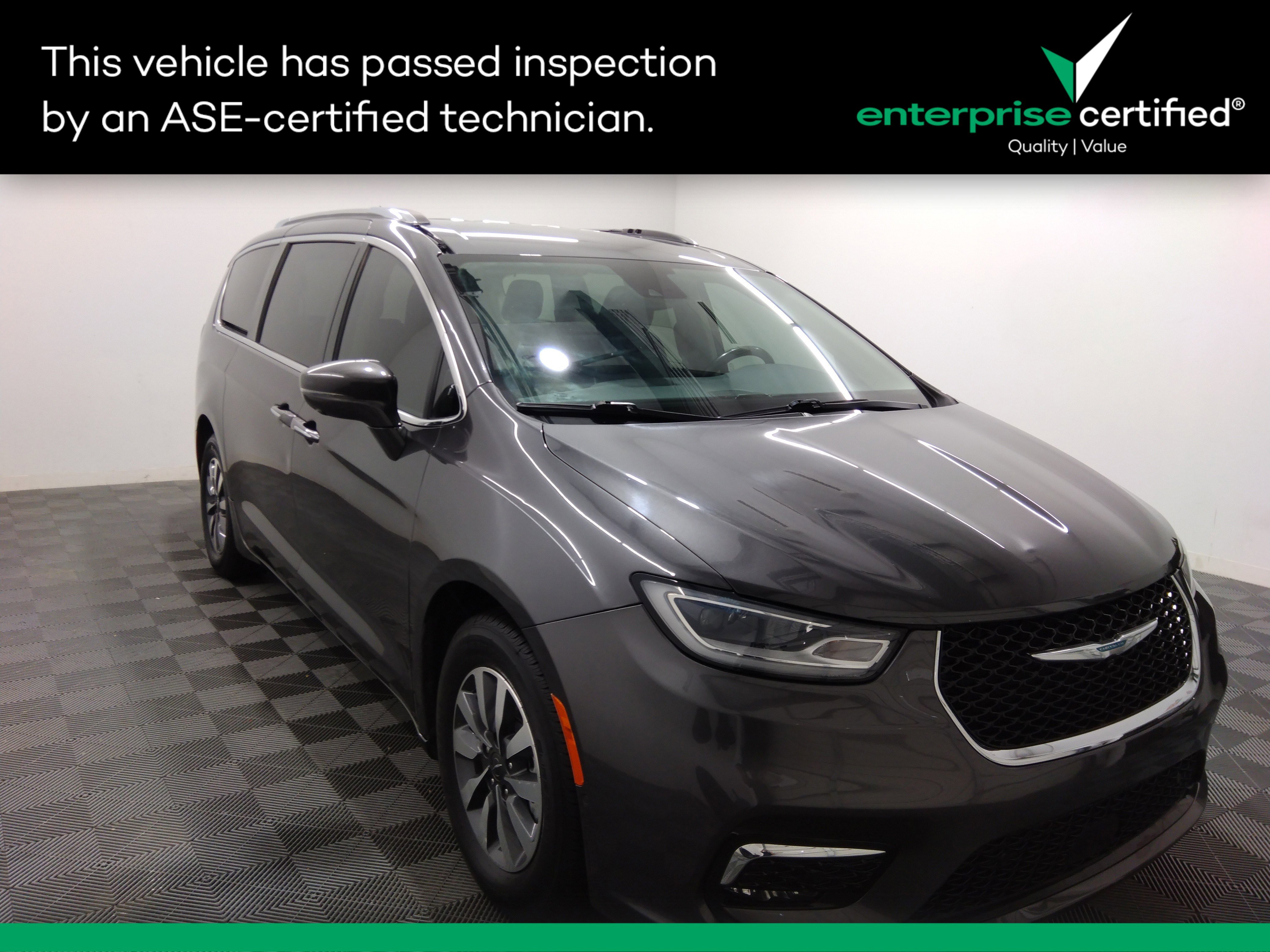 2021 Chrysler Pacifica Hybrid Touring L FWD
