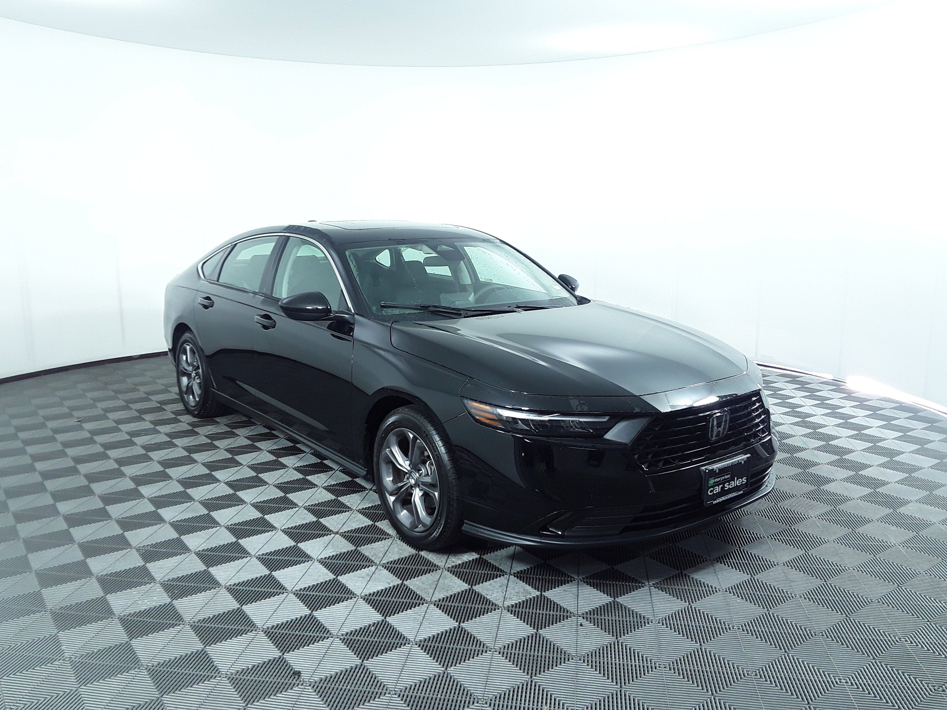 Used 2024 Honda Accord Sedan EX CVT