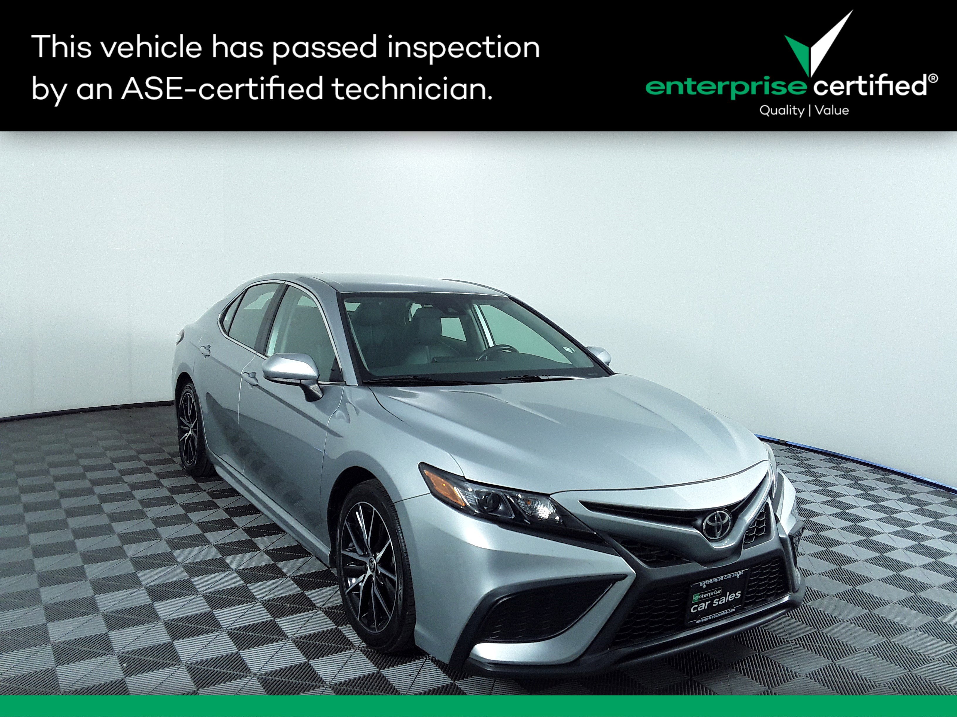 2021 Toyota Camry SE Auto