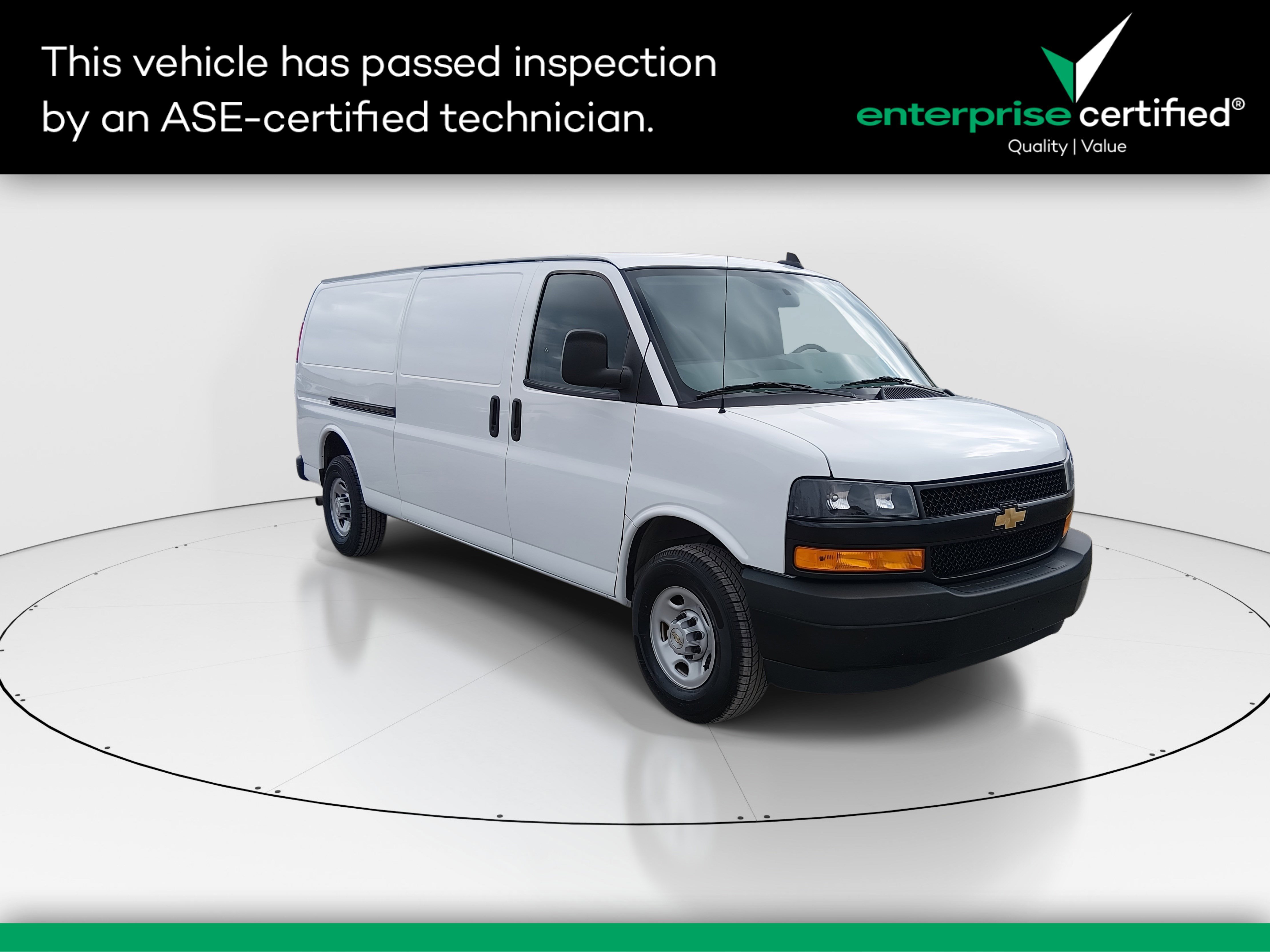 2023 Chevrolet Express Base's photo