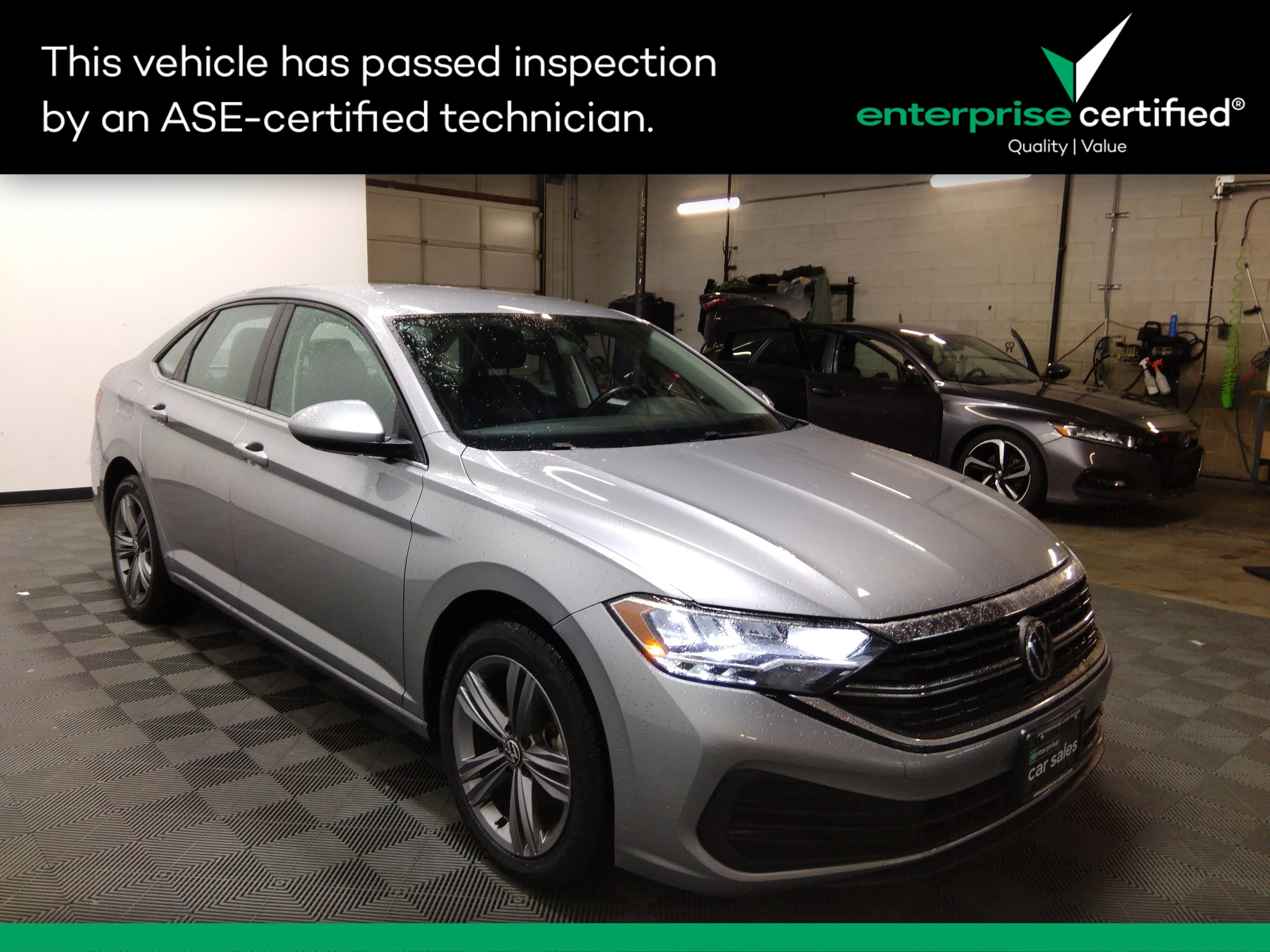 2024 Volkswagen Jetta SE Auto