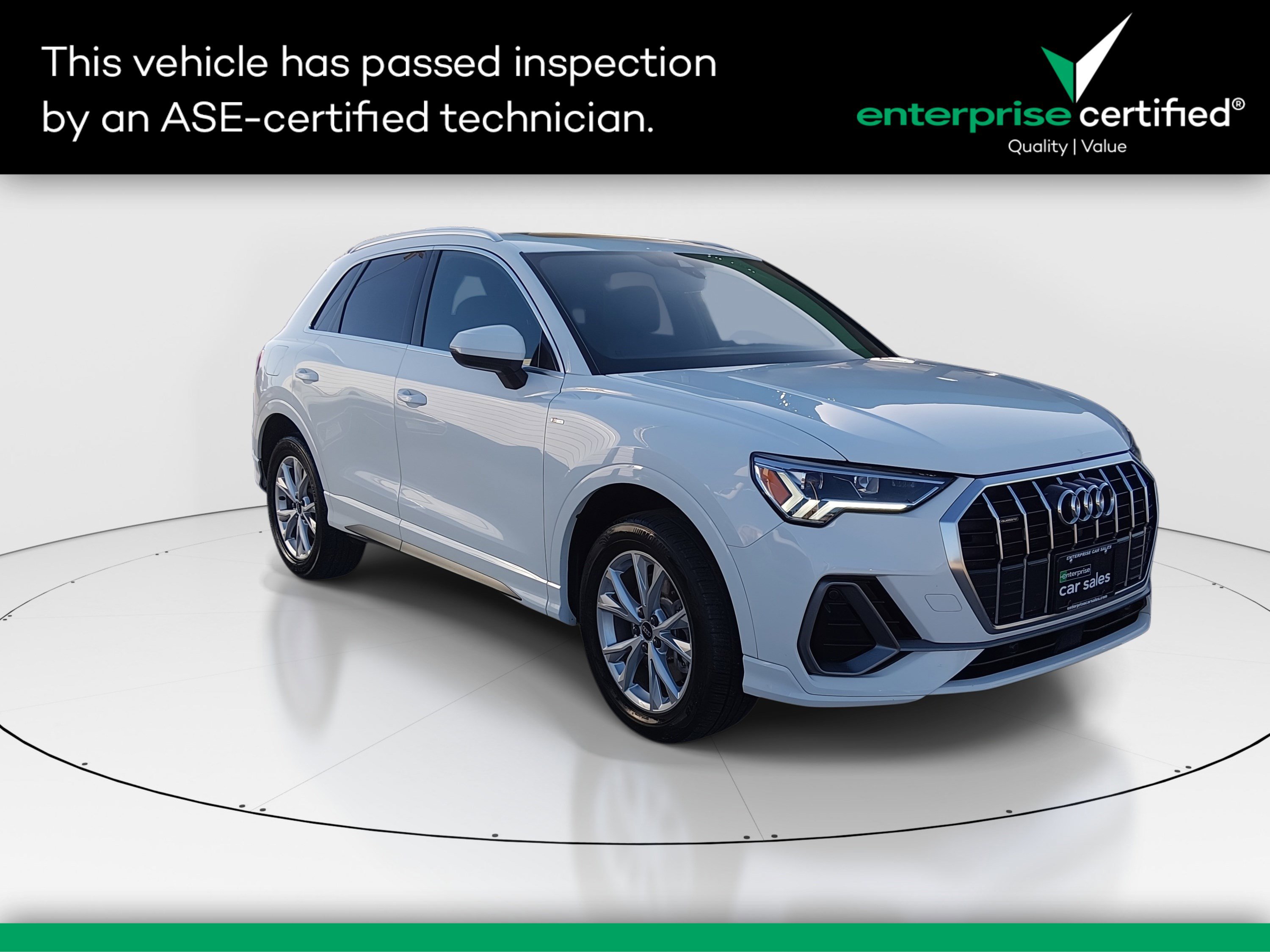 2023 Audi Q3 S Line Premium's photo