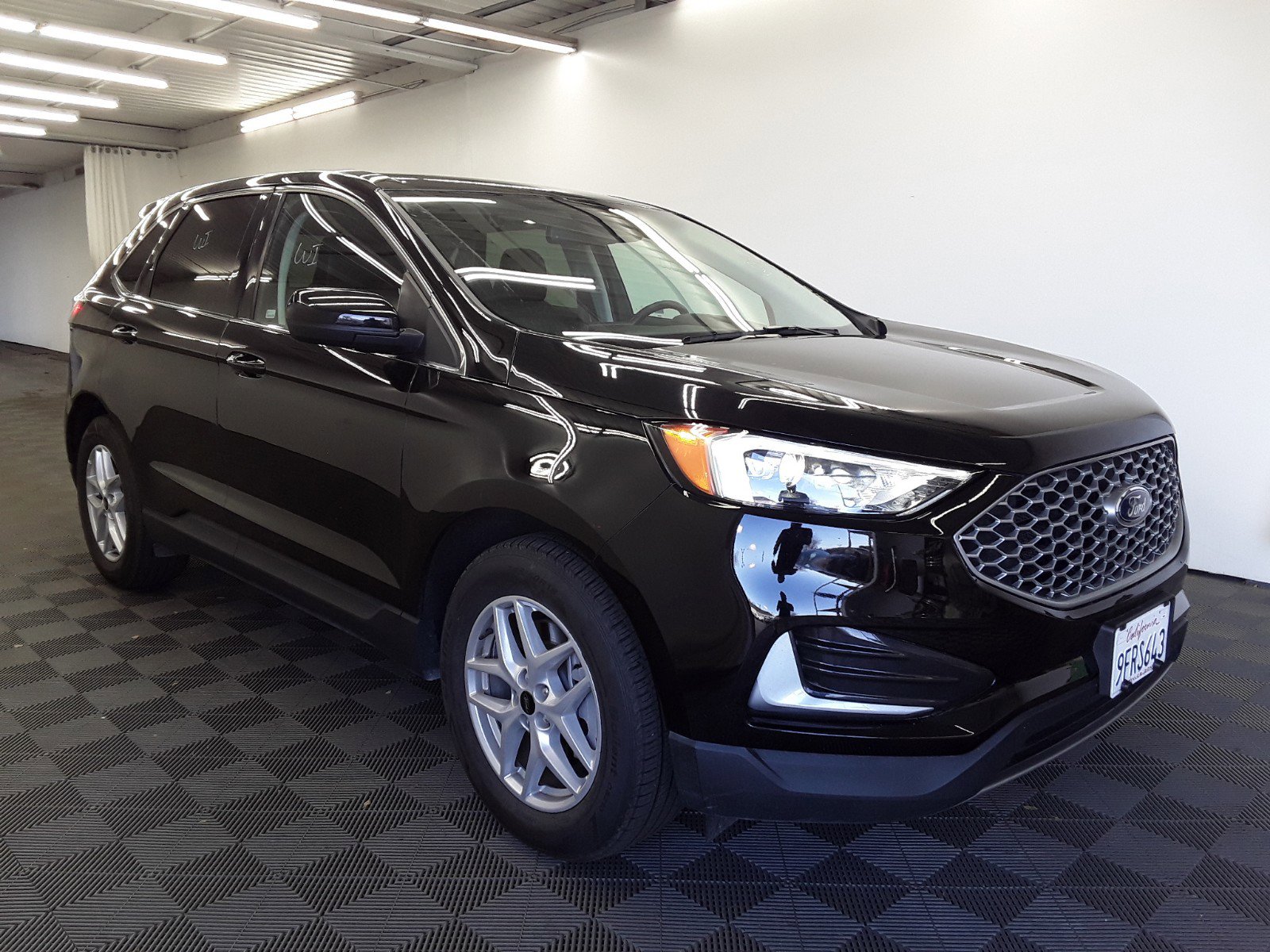 Used 2023 Ford Edge SEL AWD