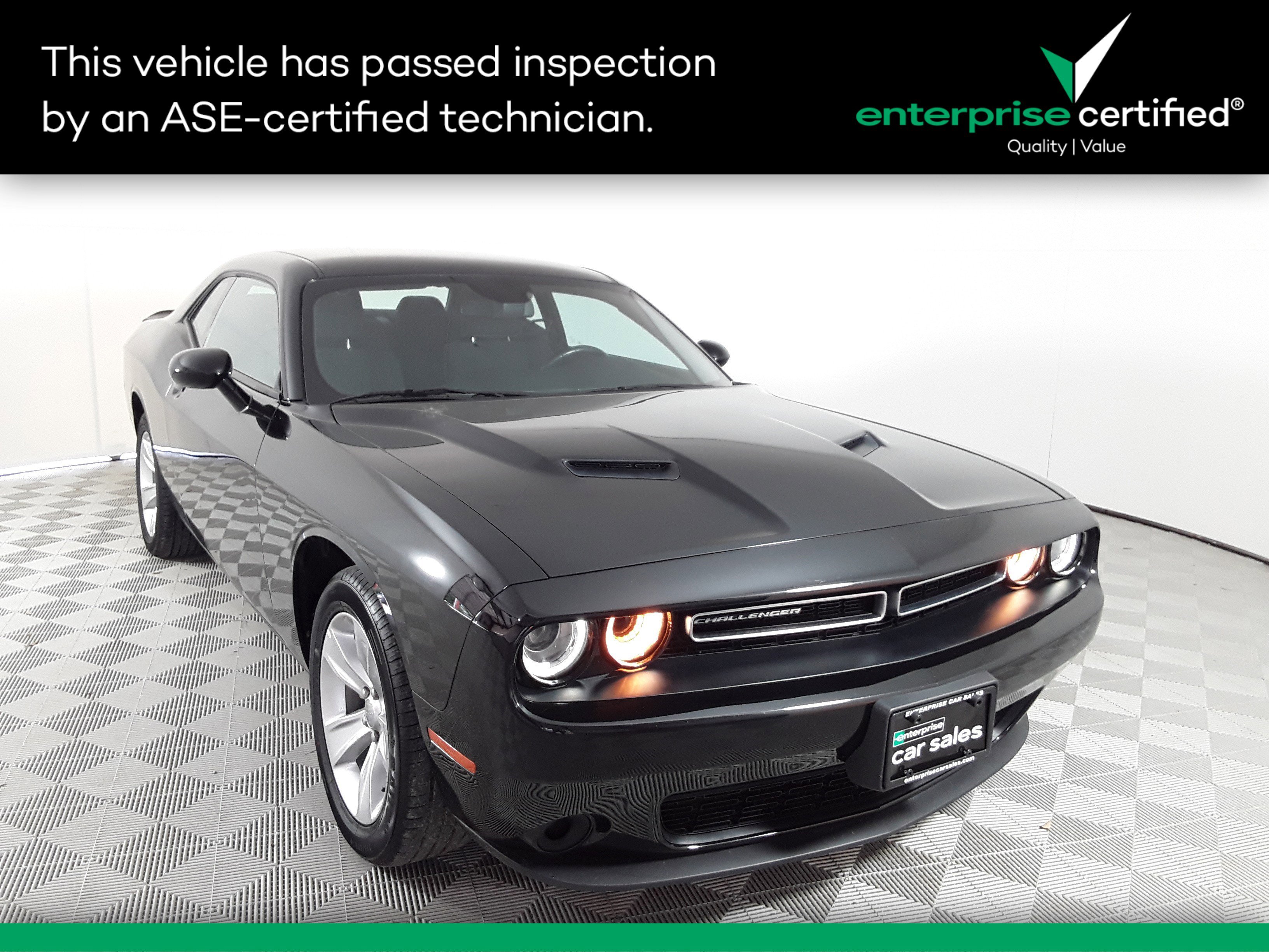 2023 Dodge Challenger SXT RWD