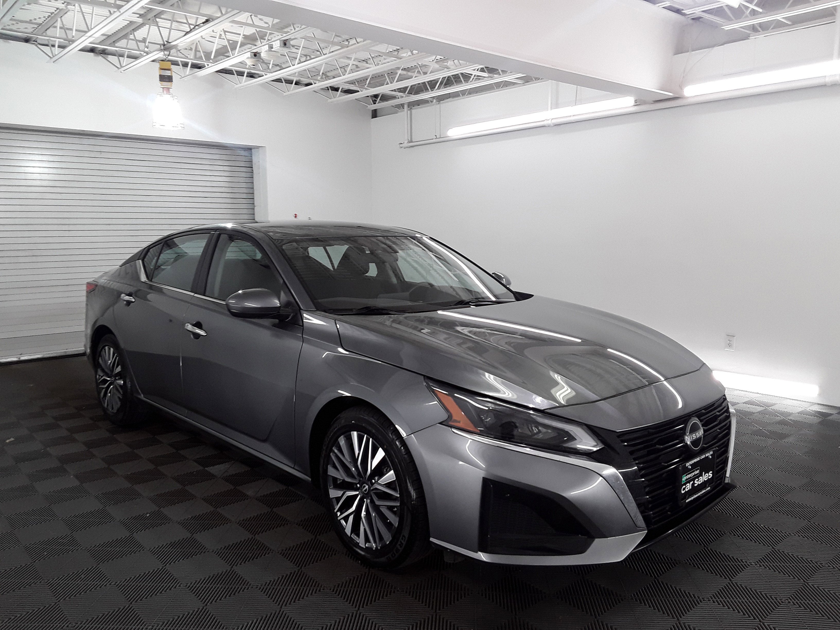 2023 Nissan Altima 2.5 SV Sedan