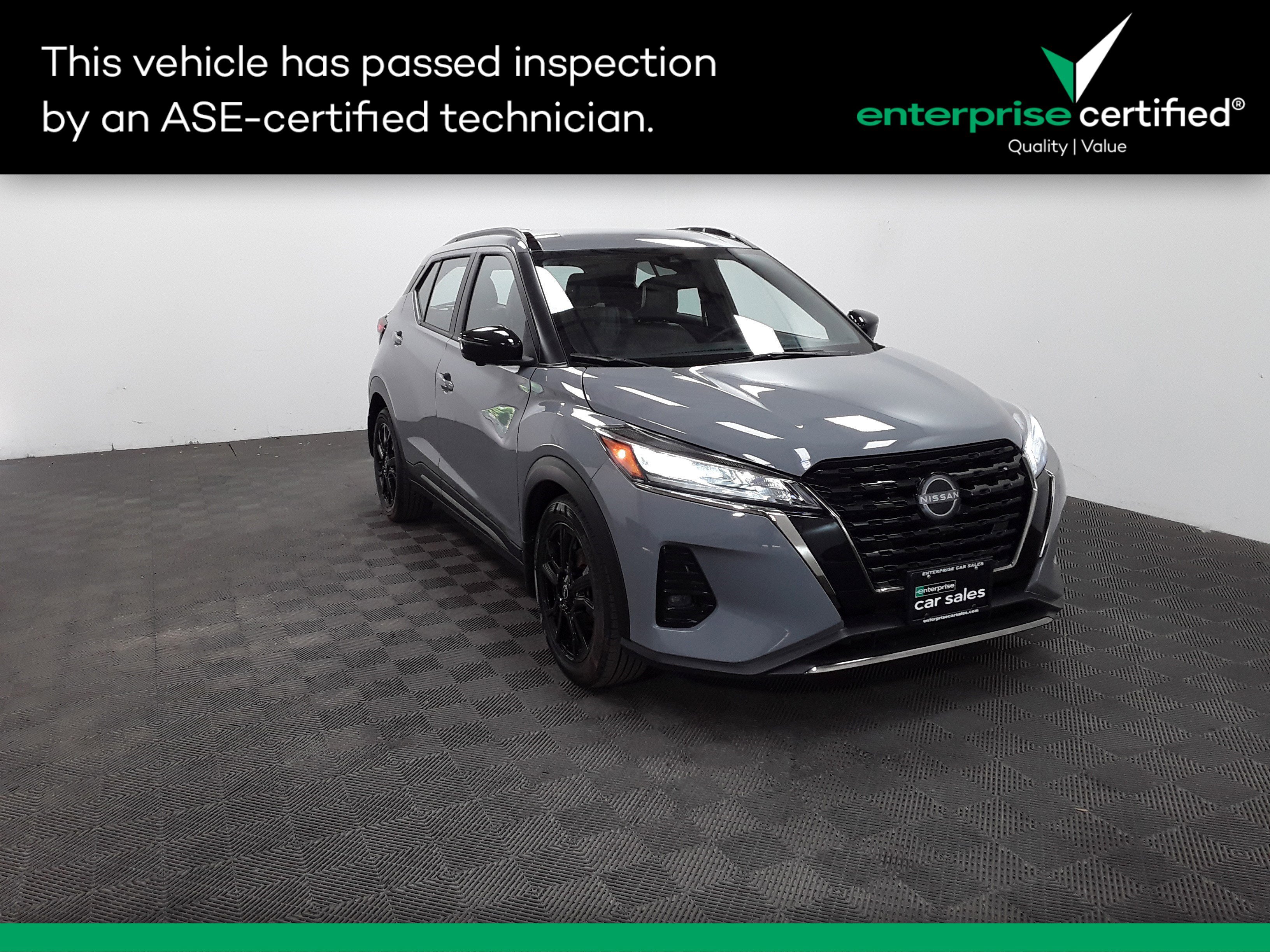 2023 Nissan Kicks SR FWD