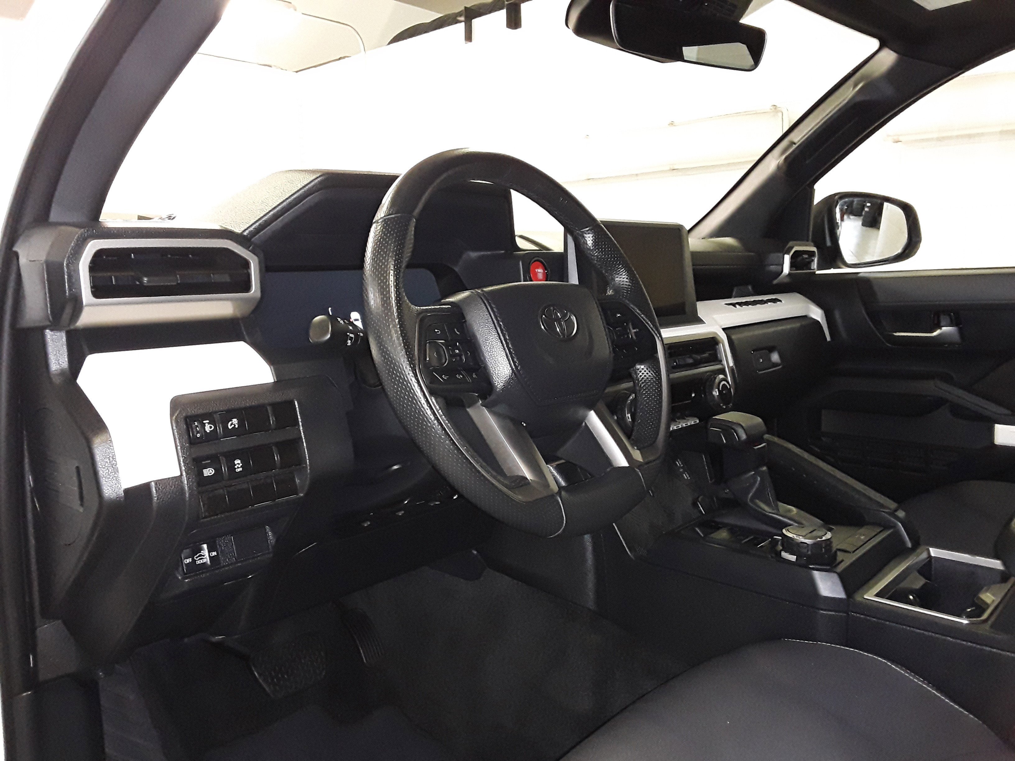 Image of Used 2024 Toyota Tacoma 4WD TRD Off Road Double Cab 5' Bed AT