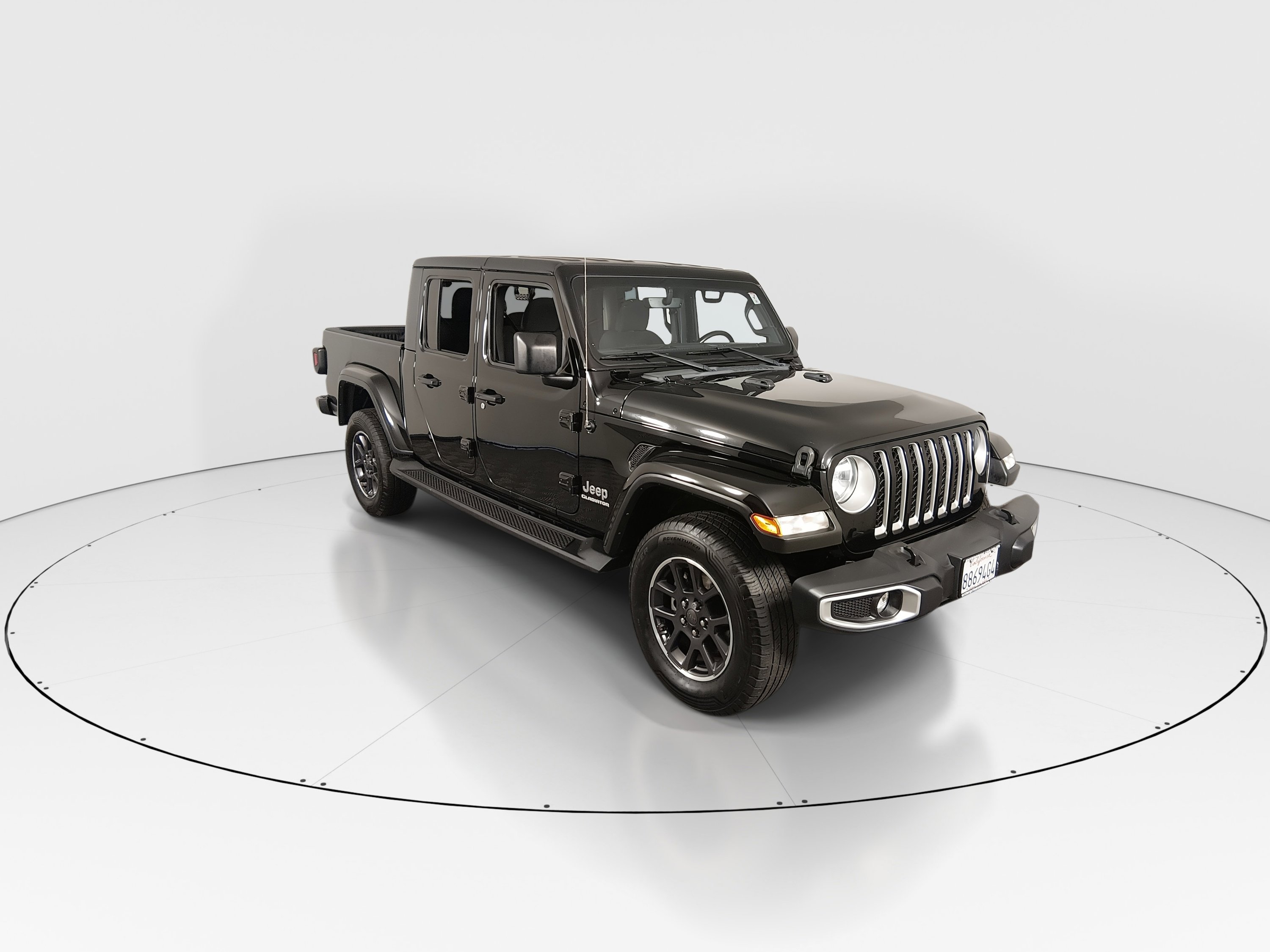 2022 Jeep Gladiator Overland's photo