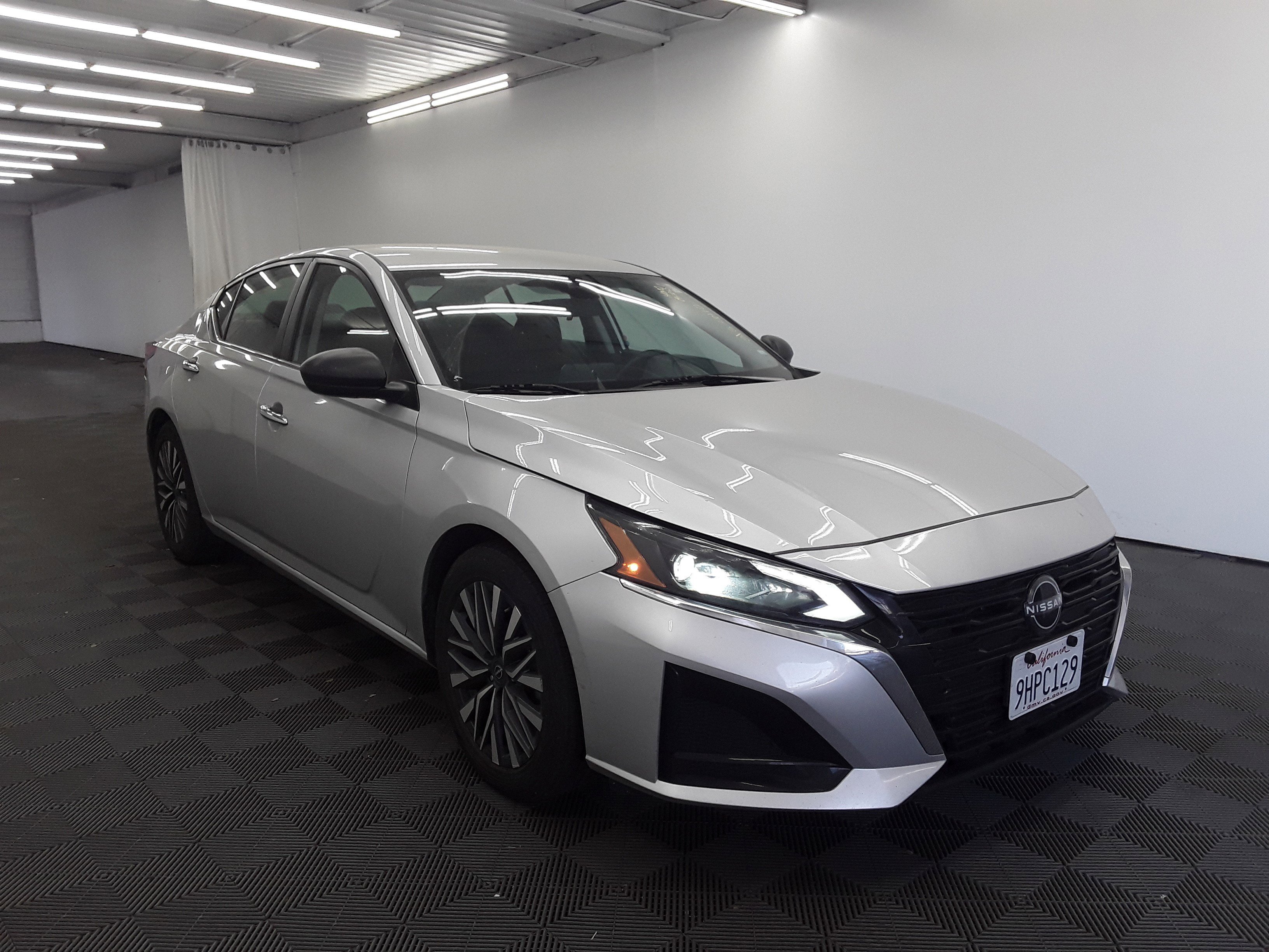 2024 Nissan Altima 2.5 SV Sedan