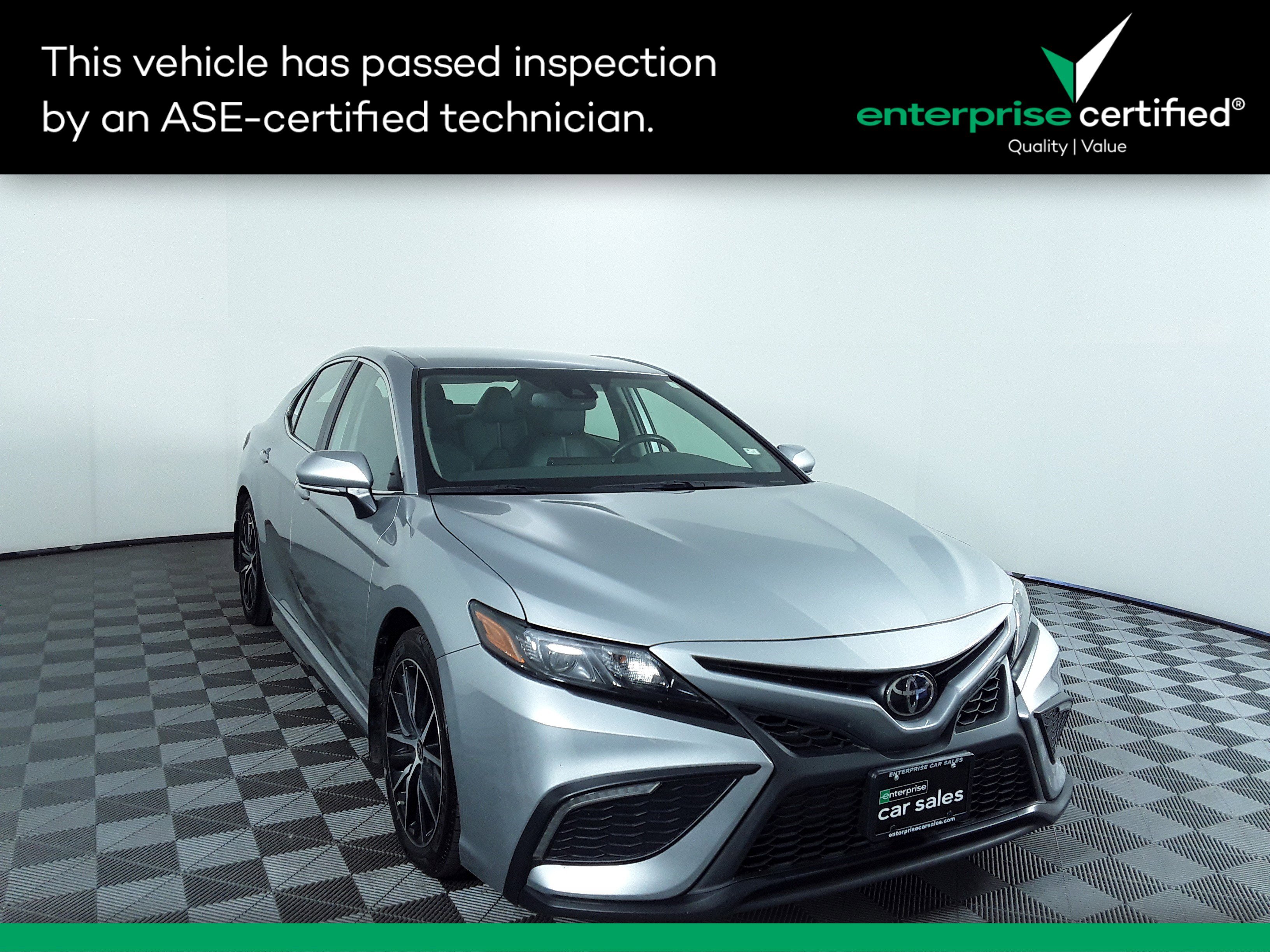2023 Toyota Camry SE Auto