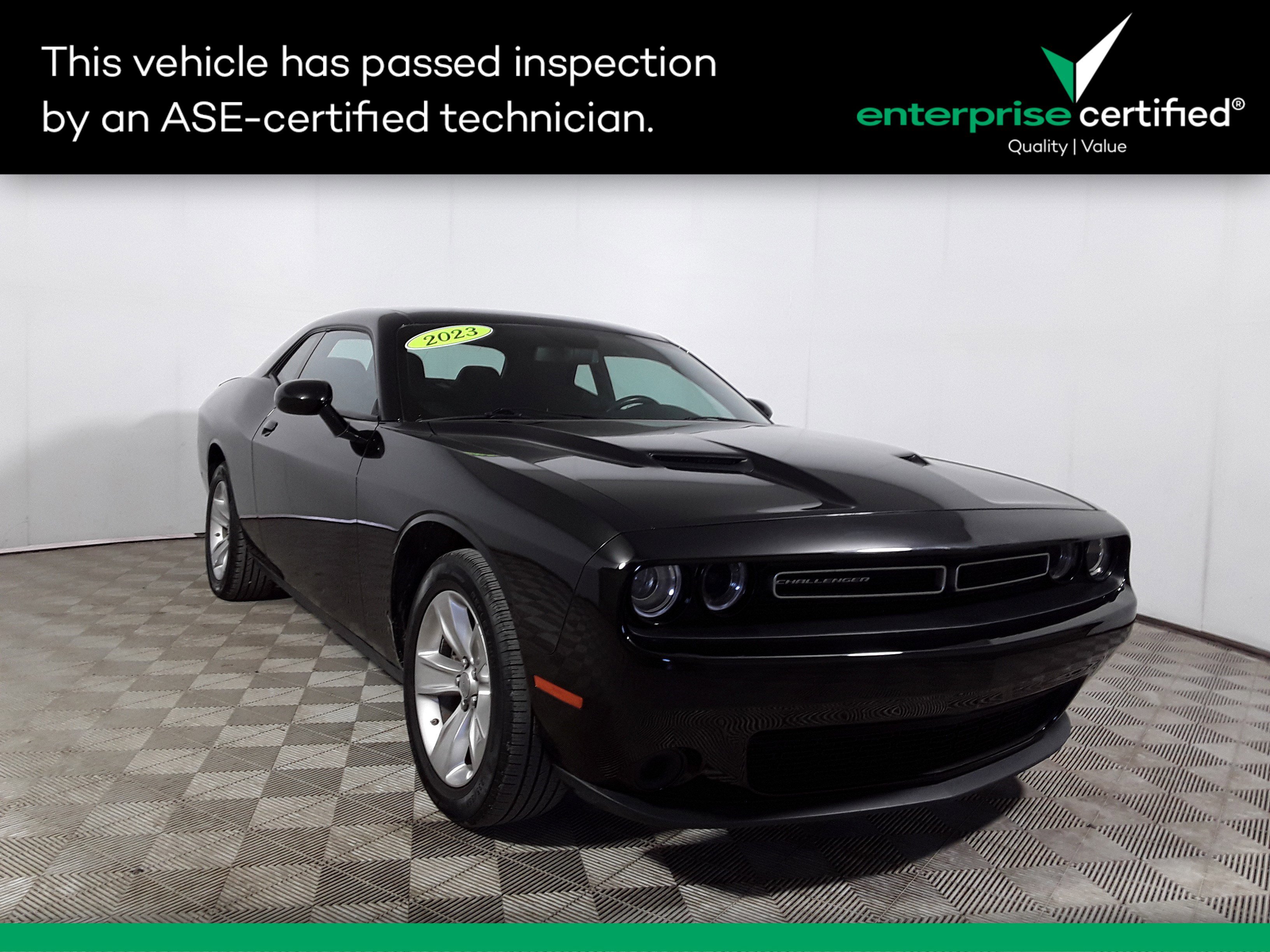 2023 Dodge Challenger SXT RWD