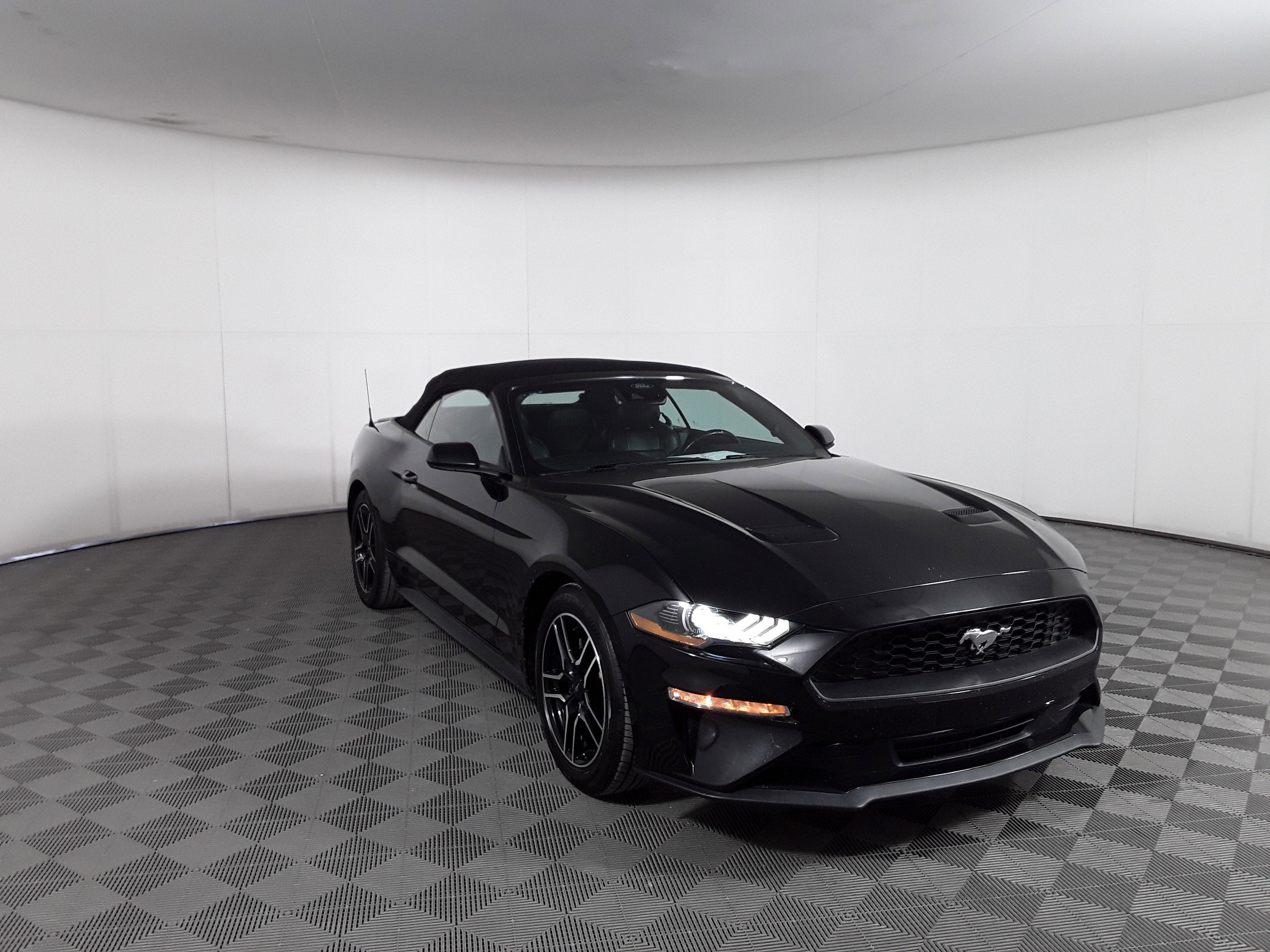 2022 Ford Mustang EcoBoost Premium Convertible