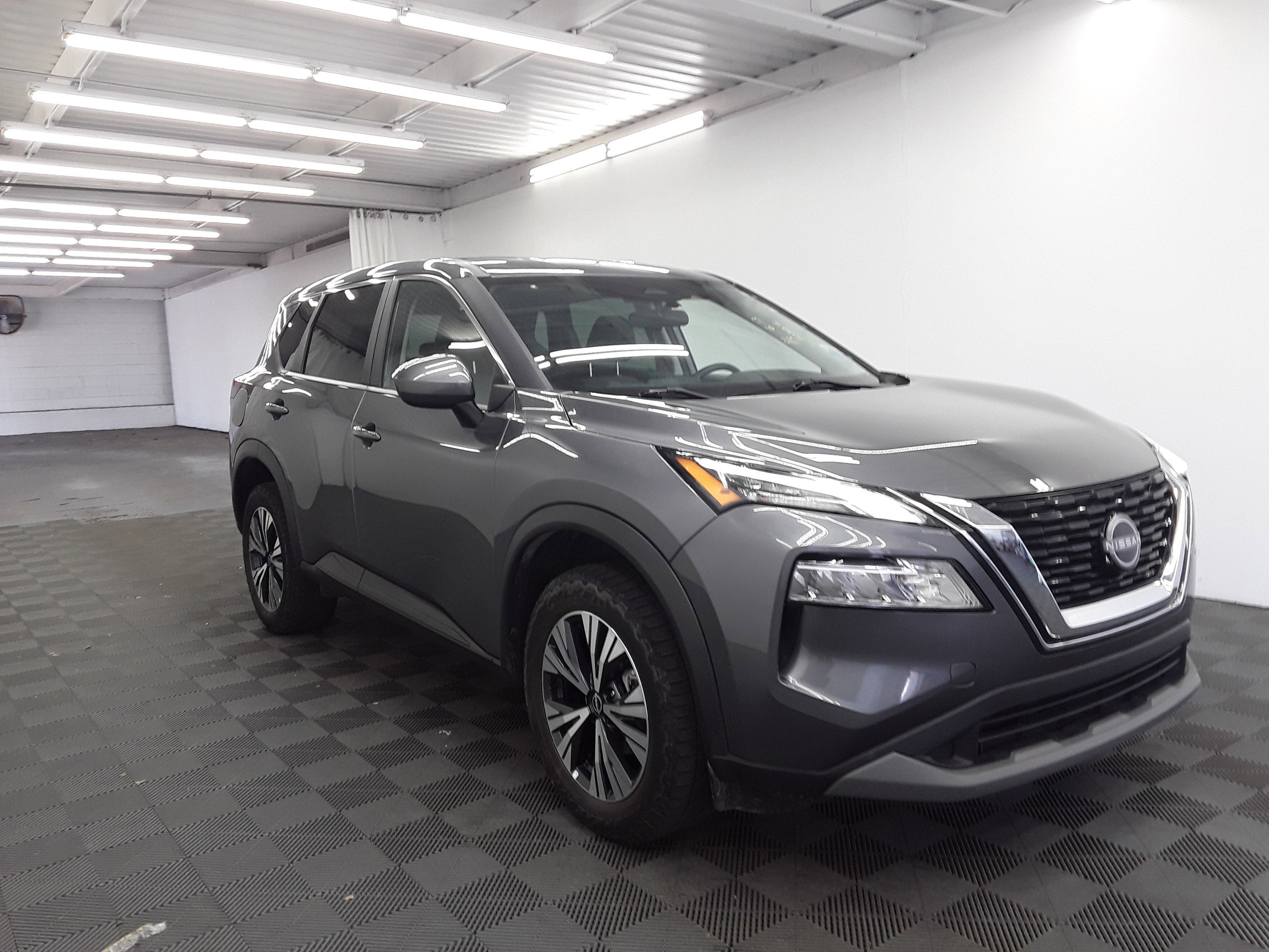 Used 2023 Nissan Rogue SV AWD
