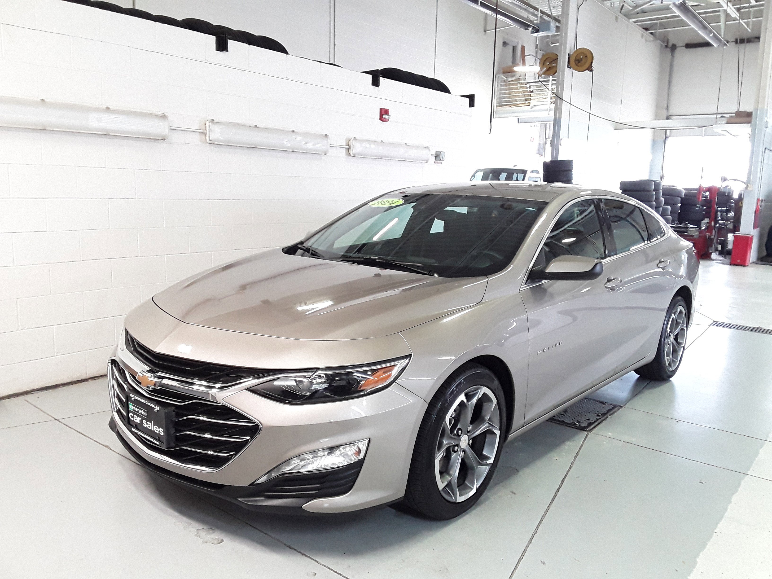 Image 3 of Used 2024 Chevrolet Malibu 4dr Sdn 1LT
