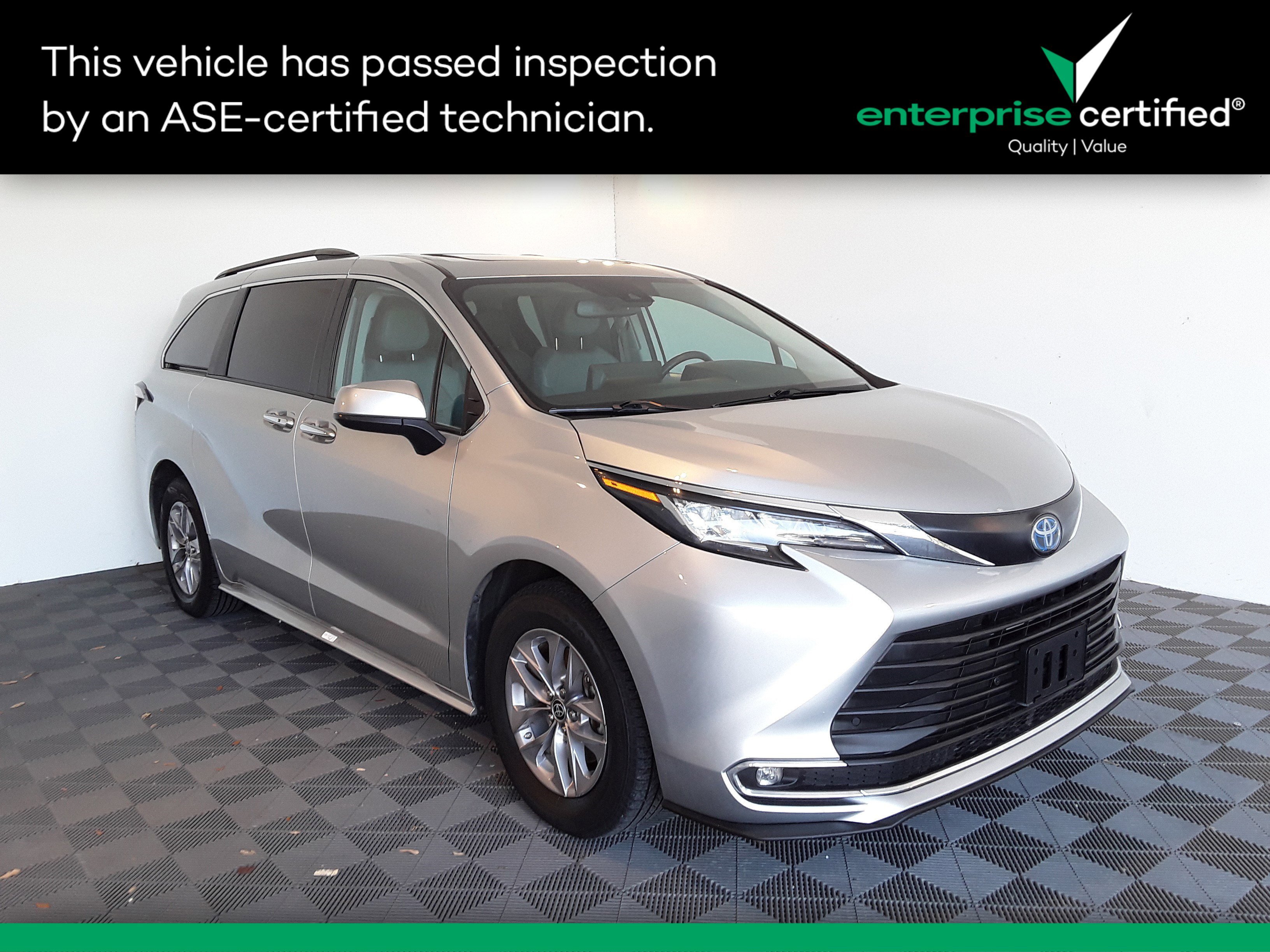Used 2023 Toyota Sienna XLE FWD 8-Passenger