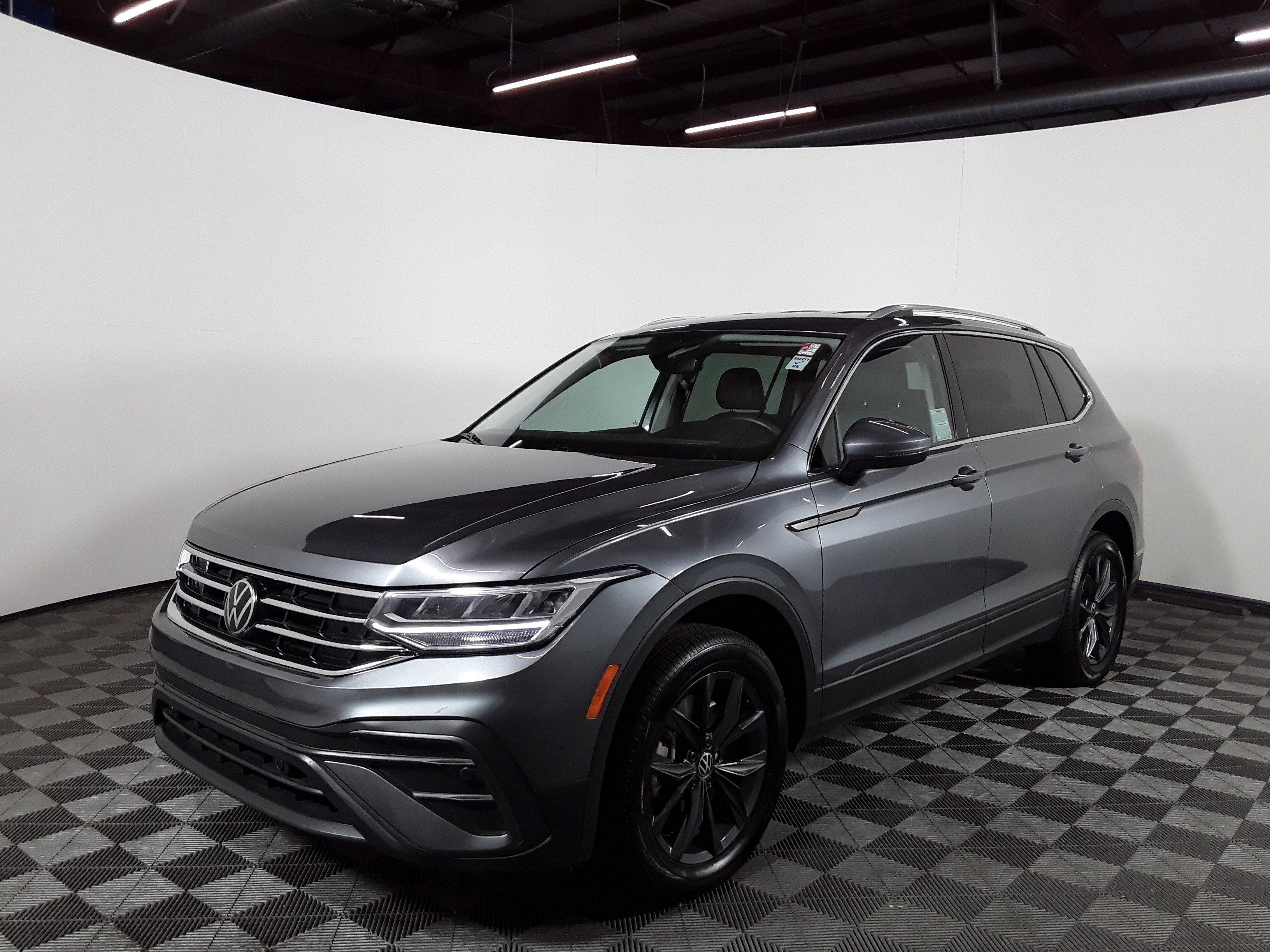 Used 2024 Volkswagen Tiguan SE 2.0T 4MOTION