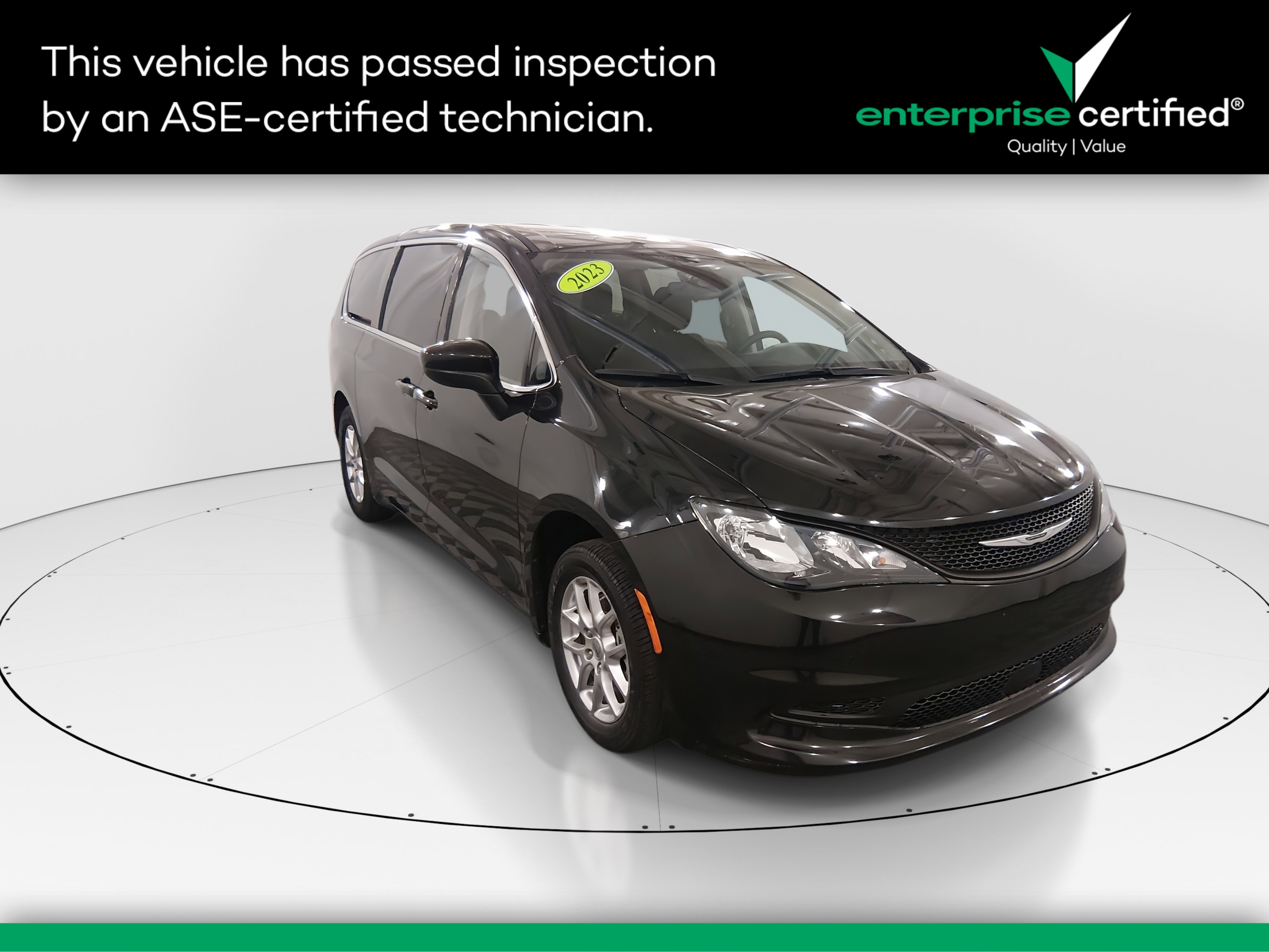 2023 Chrysler Voyager LX