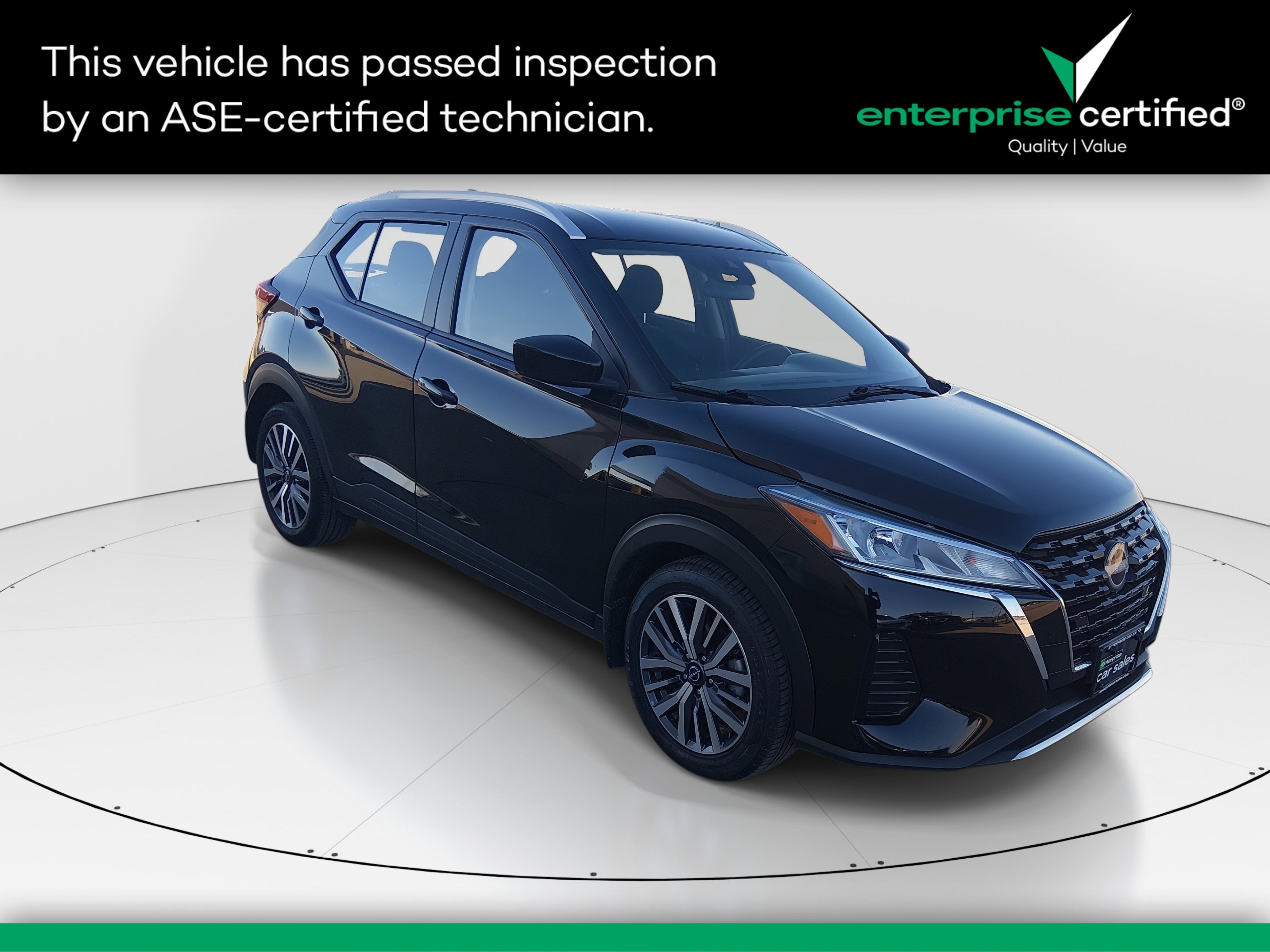 2023 Nissan Kicks SV's photo